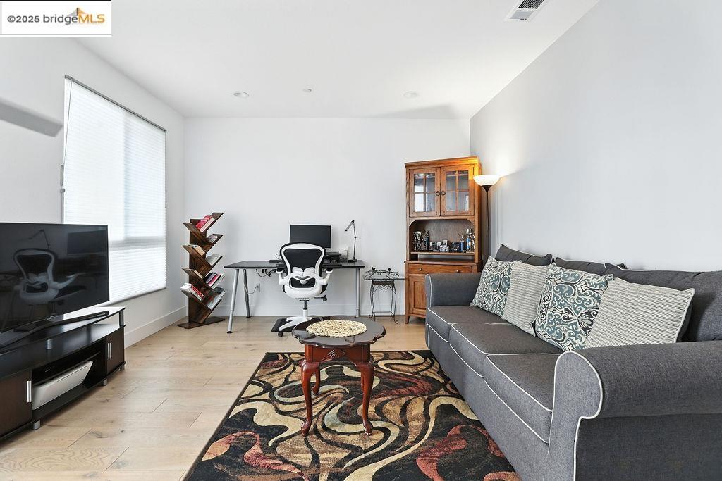 Detail Gallery Image 6 of 42 For 863 Lookout Street, Richmond,  CA 94804 - 3 Beds | 2/1 Baths
