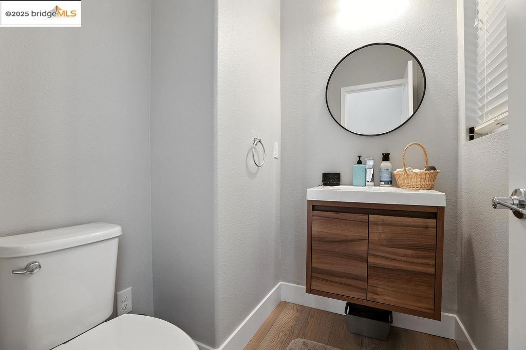 Detail Gallery Image 7 of 42 For 863 Lookout Street, Richmond,  CA 94804 - 3 Beds | 2/1 Baths