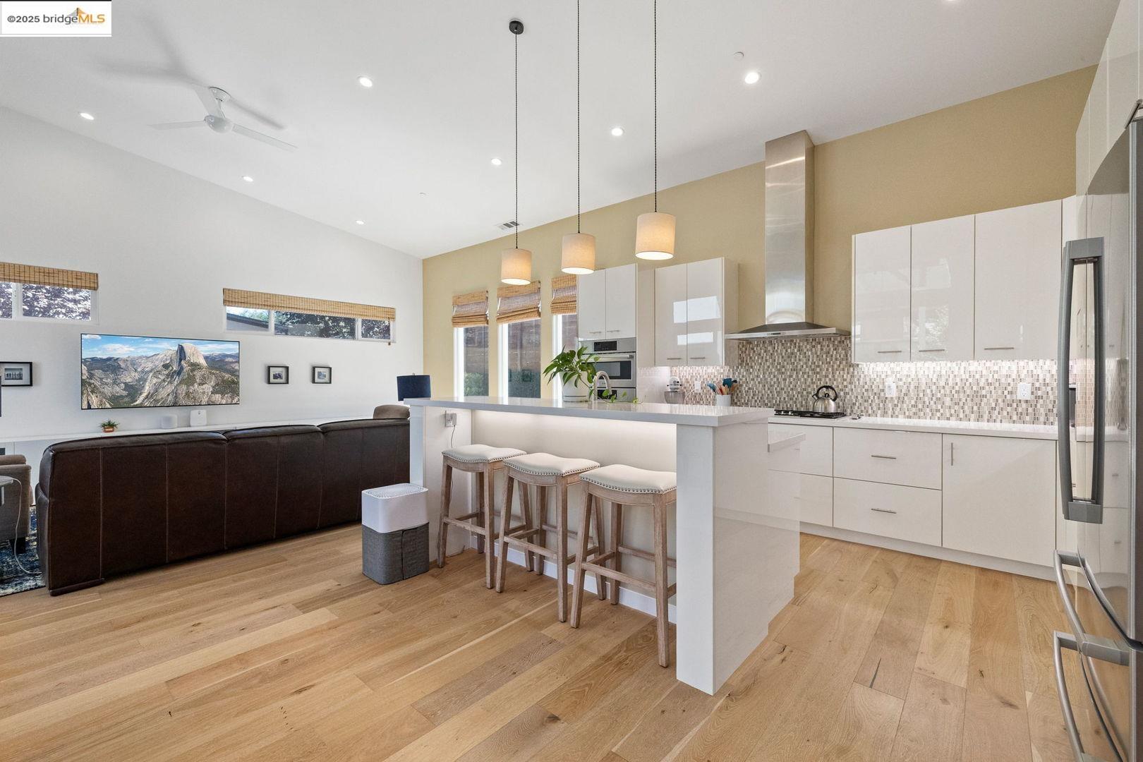 Detail Gallery Image 11 of 43 For 18972 Old Bridge Rd, Jamestown,  CA 95327 - 3 Beds | 2 Baths