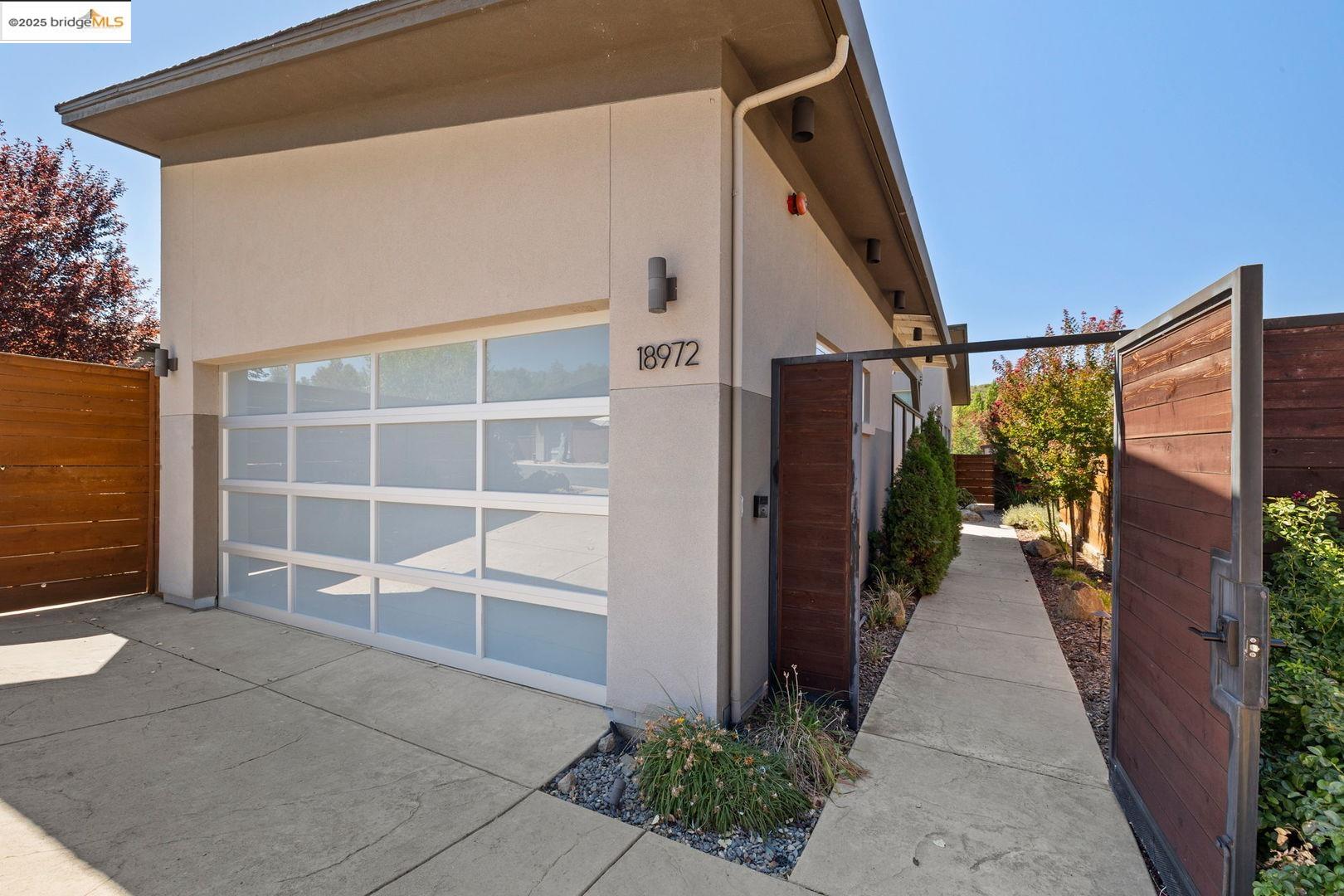 Detail Gallery Image 4 of 43 For 18972 Old Bridge Rd, Jamestown,  CA 95327 - 3 Beds | 2 Baths