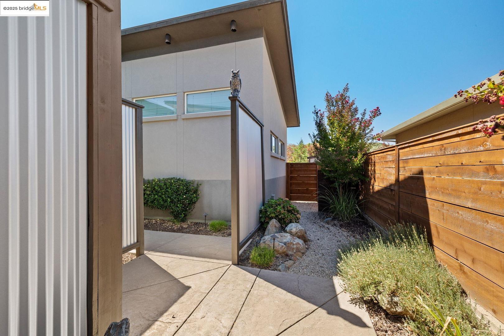 Detail Gallery Image 5 of 43 For 18972 Old Bridge Rd, Jamestown,  CA 95327 - 3 Beds | 2 Baths
