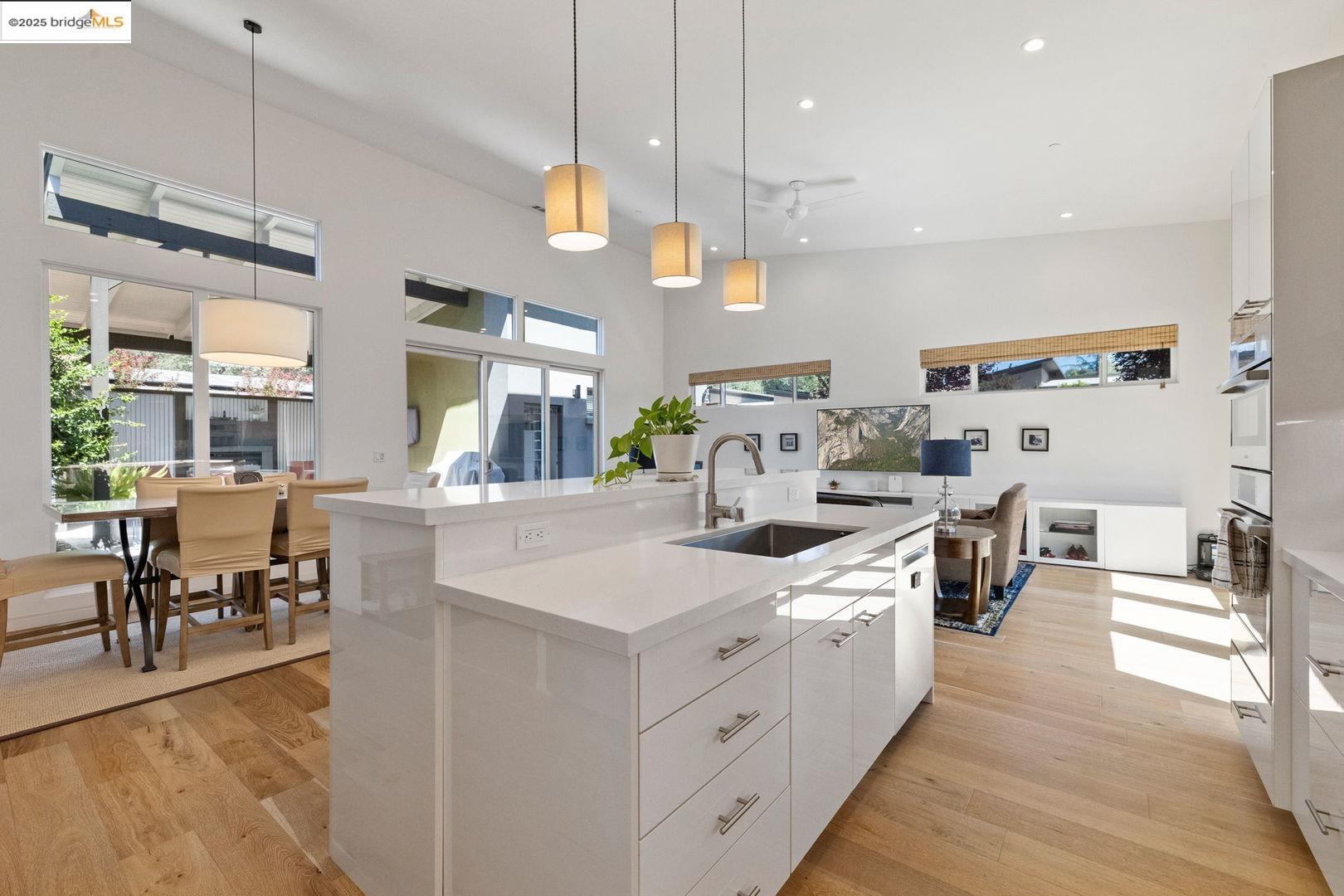 Detail Gallery Image 9 of 43 For 18972 Old Bridge Rd, Jamestown,  CA 95327 - 3 Beds | 2 Baths