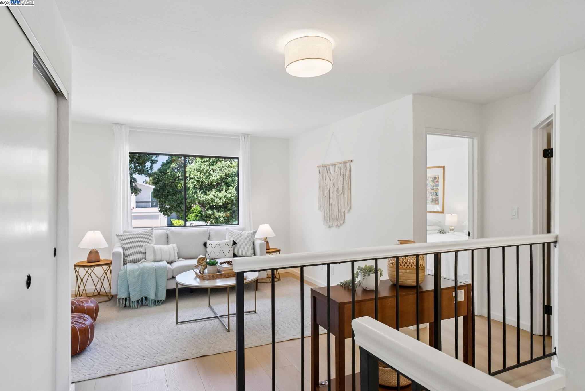 Detail Gallery Image 17 of 59 For 1230 Ballena Blvd, Alameda,  CA 94501 - 2 Beds | 2/1 Baths