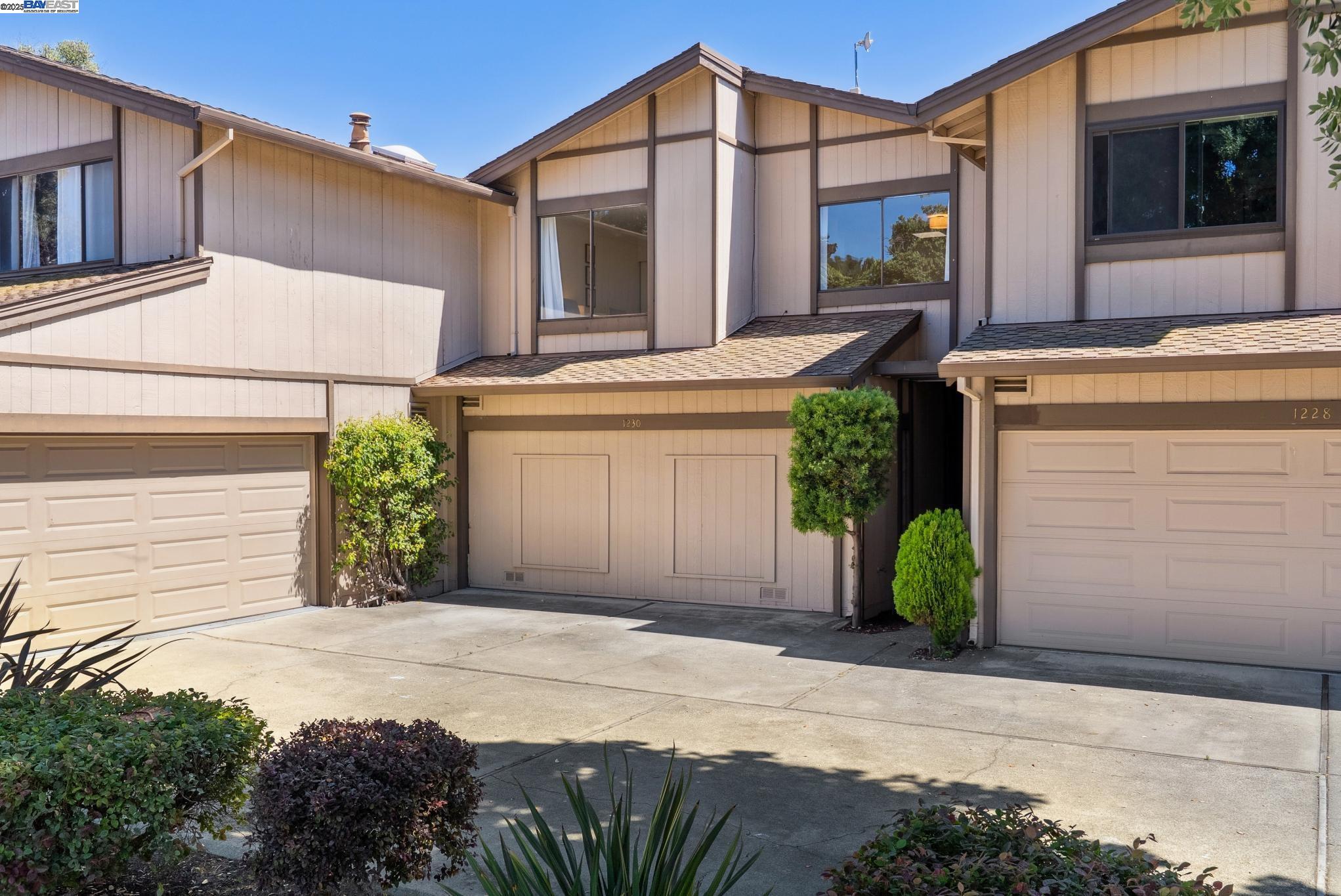 Detail Gallery Image 44 of 59 For 1230 Ballena Blvd, Alameda,  CA 94501 - 2 Beds | 2/1 Baths