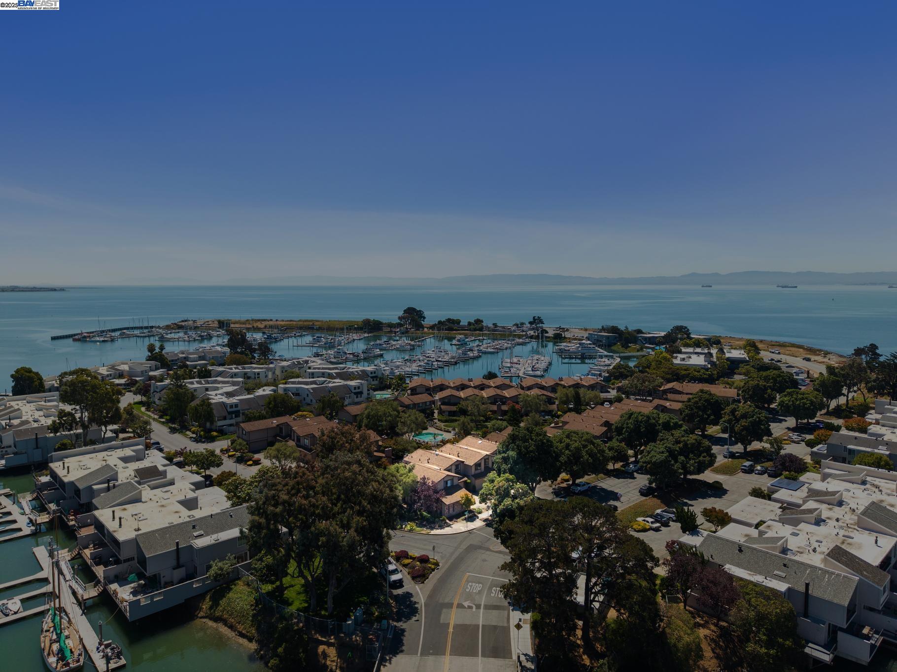 Detail Gallery Image 47 of 59 For 1230 Ballena Blvd, Alameda,  CA 94501 - 2 Beds | 2/1 Baths