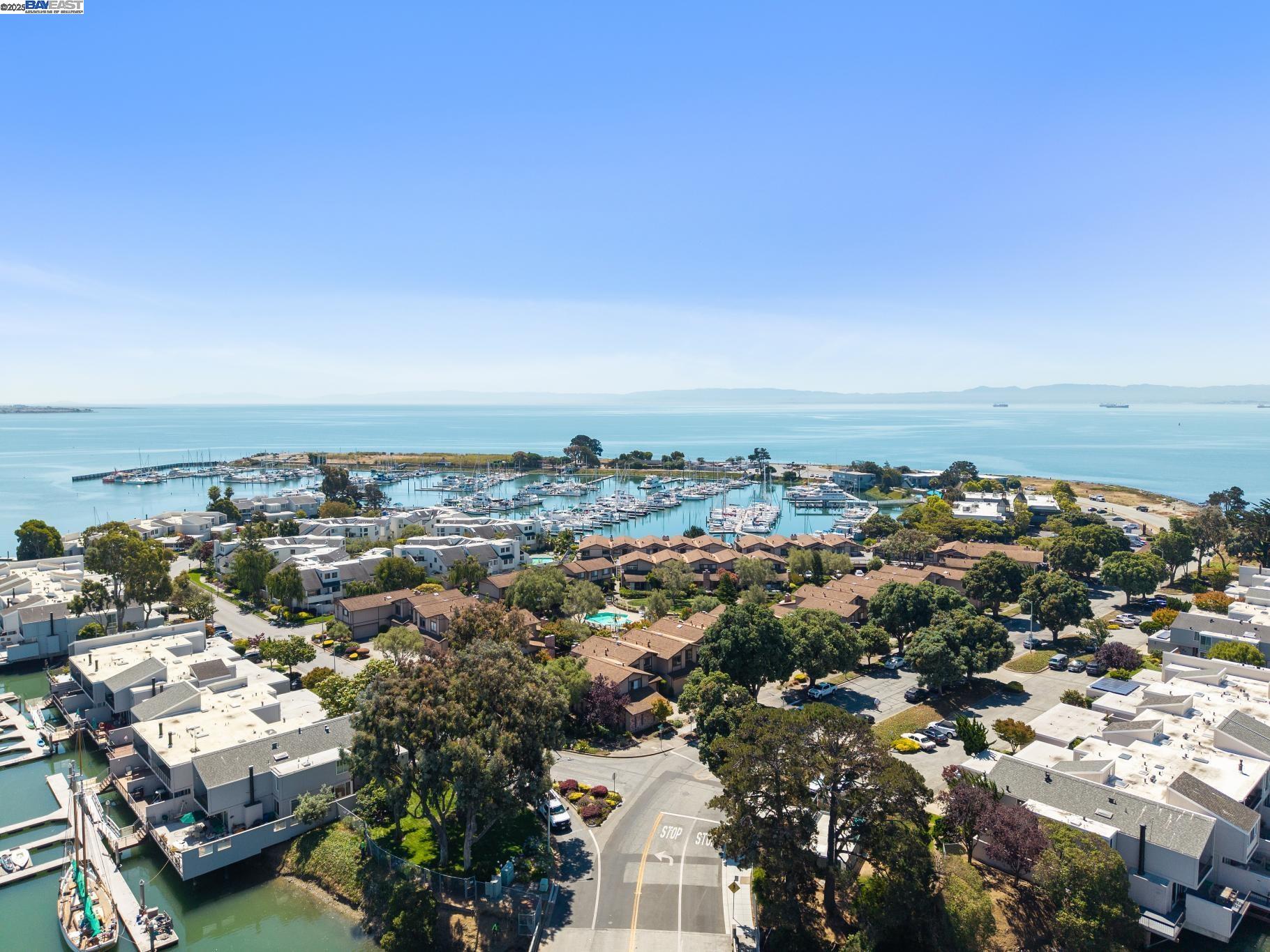 Detail Gallery Image 48 of 59 For 1230 Ballena Blvd, Alameda,  CA 94501 - 2 Beds | 2/1 Baths