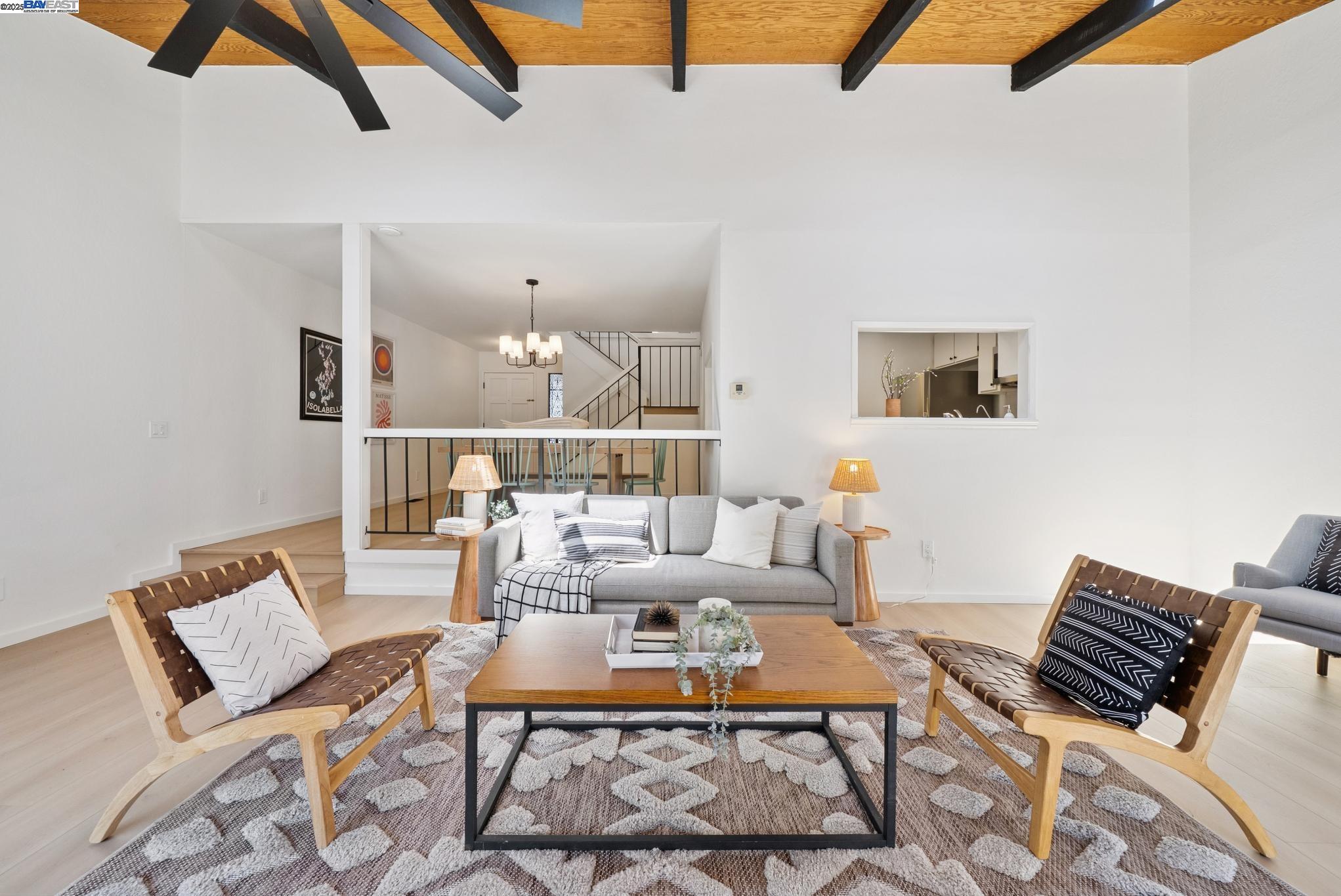 Detail Gallery Image 8 of 59 For 1230 Ballena Blvd, Alameda,  CA 94501 - 2 Beds | 2/1 Baths