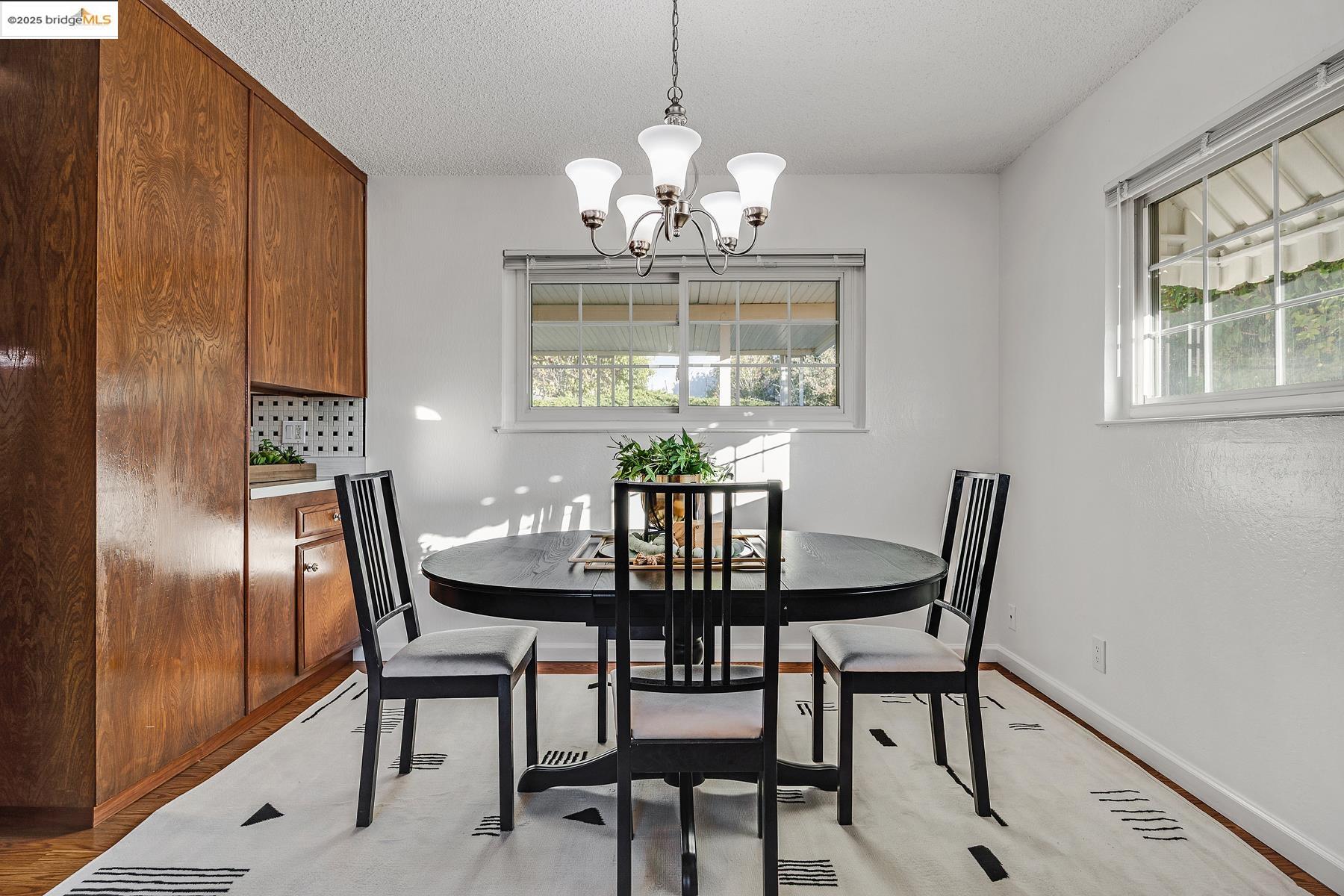 Detail Gallery Image 26 of 49 For 1441 Wallace Ct, Pinole,  CA 94564 - 3 Beds | 2 Baths