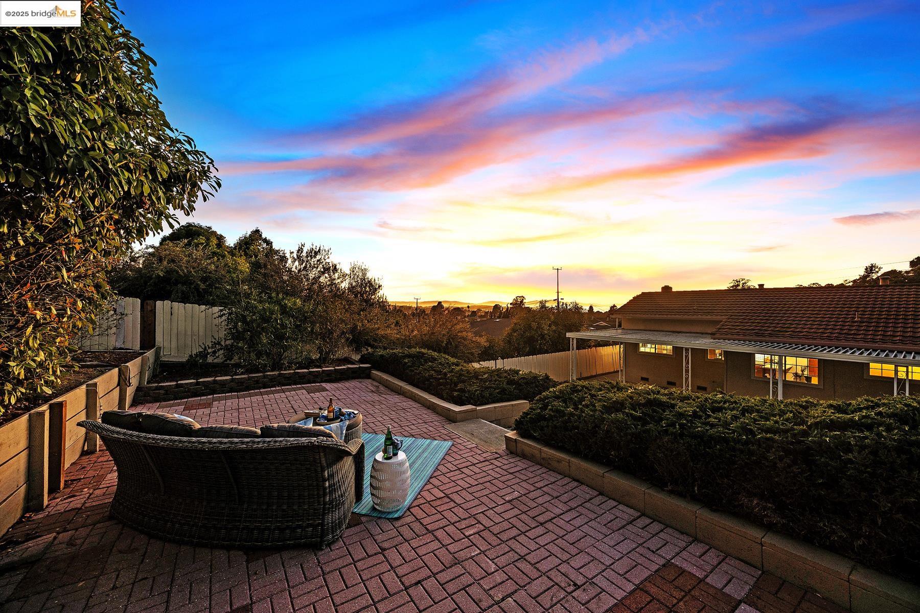 Detail Gallery Image 41 of 49 For 1441 Wallace Ct, Pinole,  CA 94564 - 3 Beds | 2 Baths