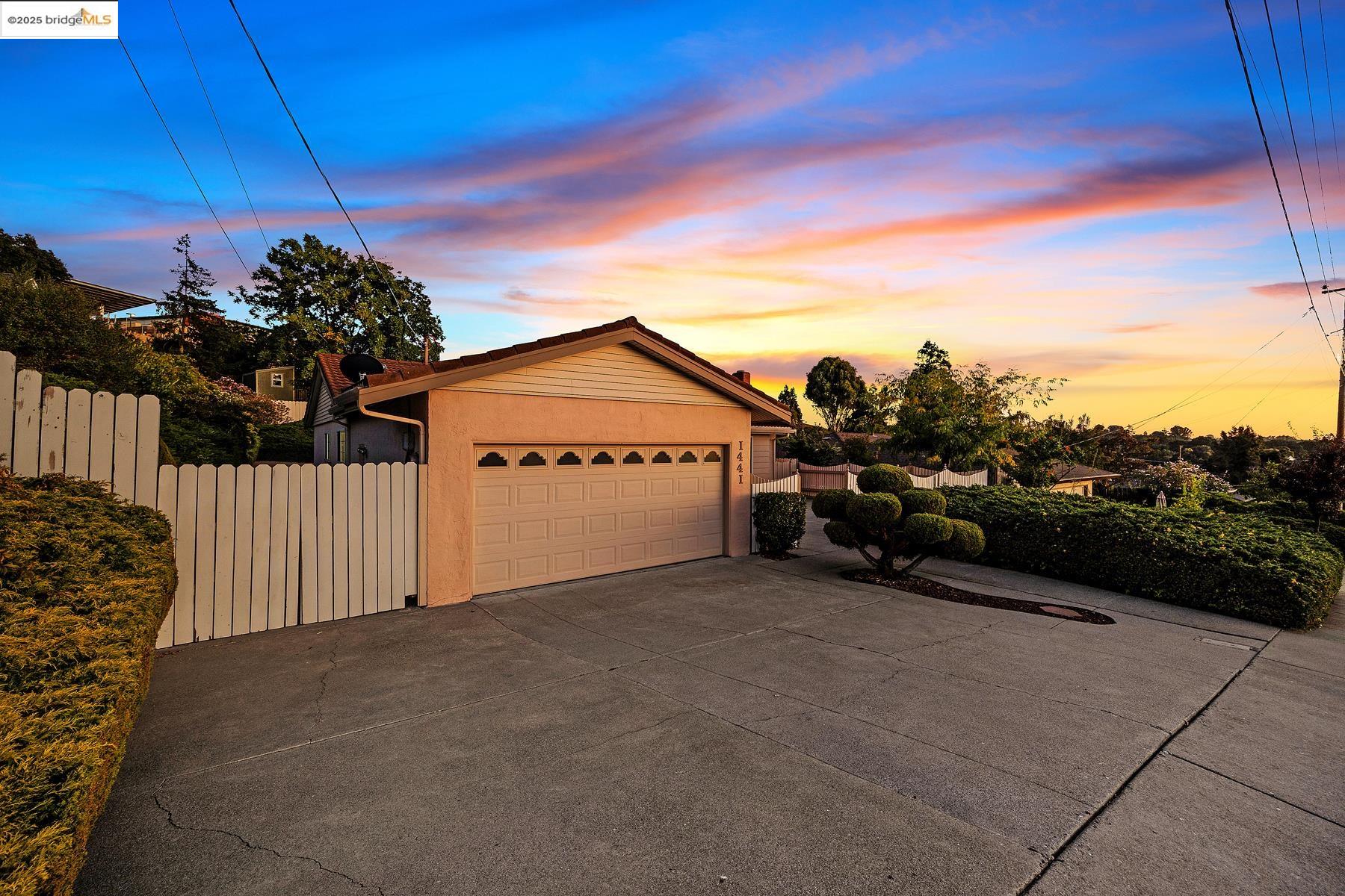 Detail Gallery Image 45 of 49 For 1441 Wallace Ct, Pinole,  CA 94564 - 3 Beds | 2 Baths