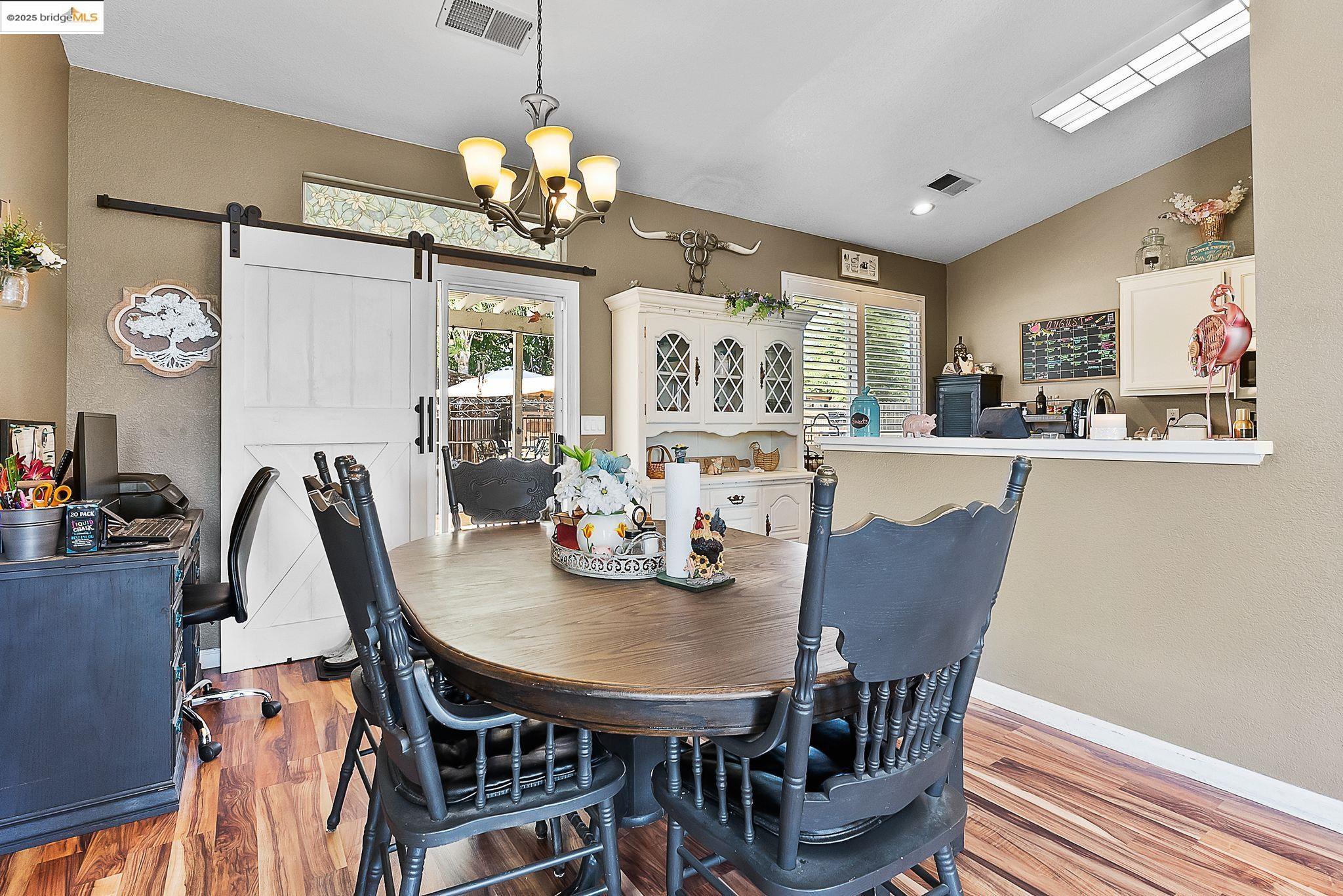 Detail Gallery Image 12 of 35 For 1126 Deerpark Rd, Oakley,  CA 94561 - 3 Beds | 2 Baths