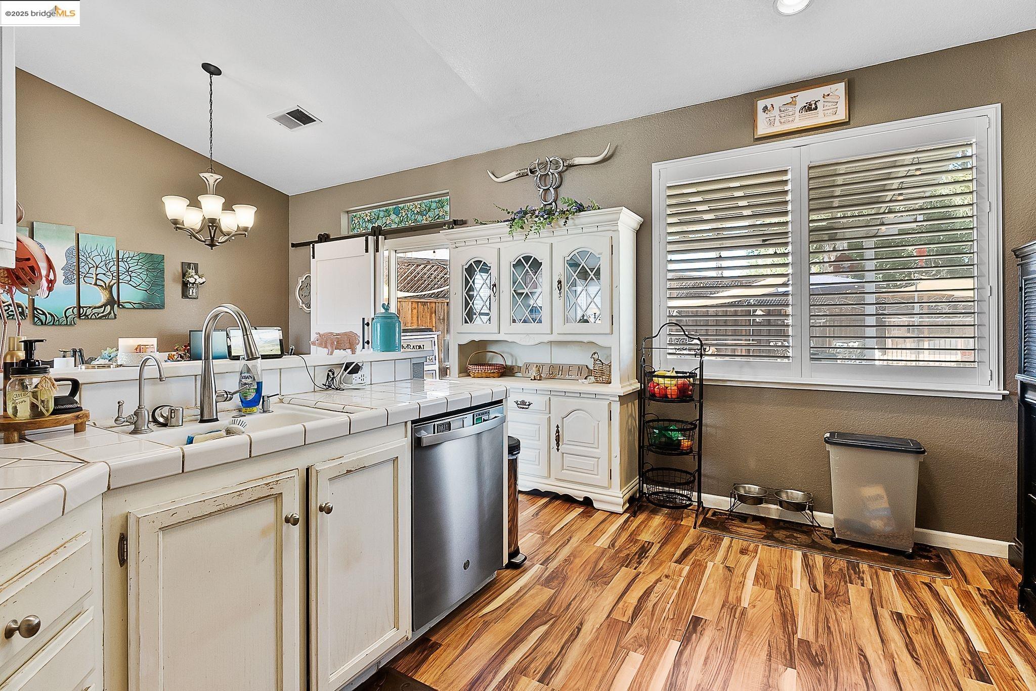 Detail Gallery Image 19 of 35 For 1126 Deerpark Rd, Oakley,  CA 94561 - 3 Beds | 2 Baths
