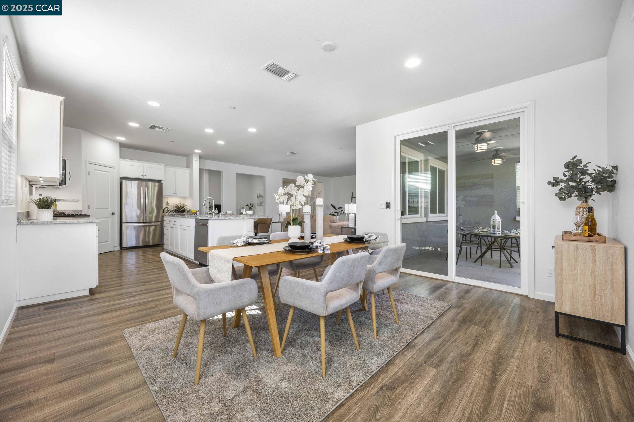 Detail Gallery Image 17 of 49 For 951 Dainty Avenue, Brentwood,  CA 94513 - 5 Beds | 3/1 Baths