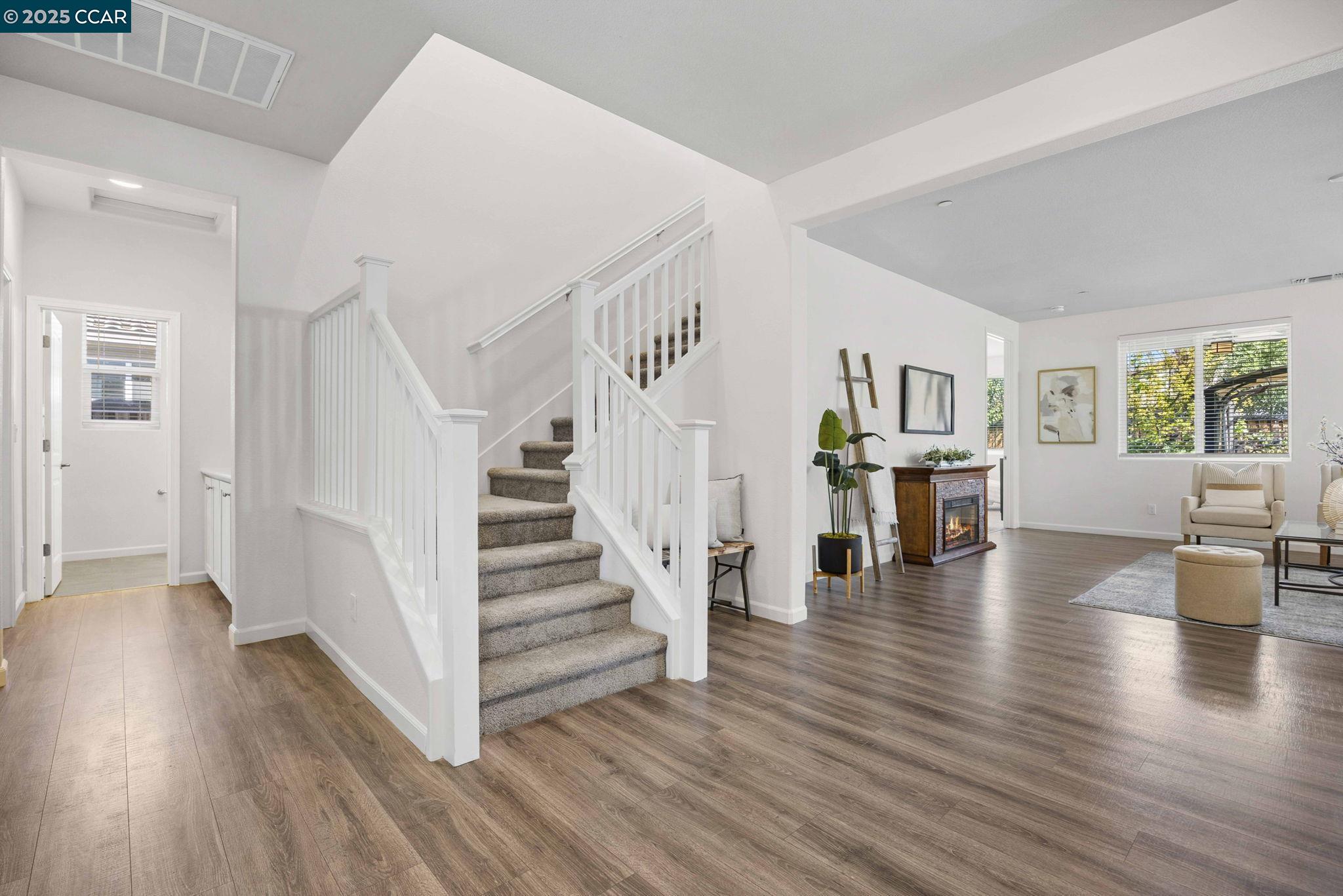 Detail Gallery Image 34 of 49 For 951 Dainty Avenue, Brentwood,  CA 94513 - 5 Beds | 3/1 Baths