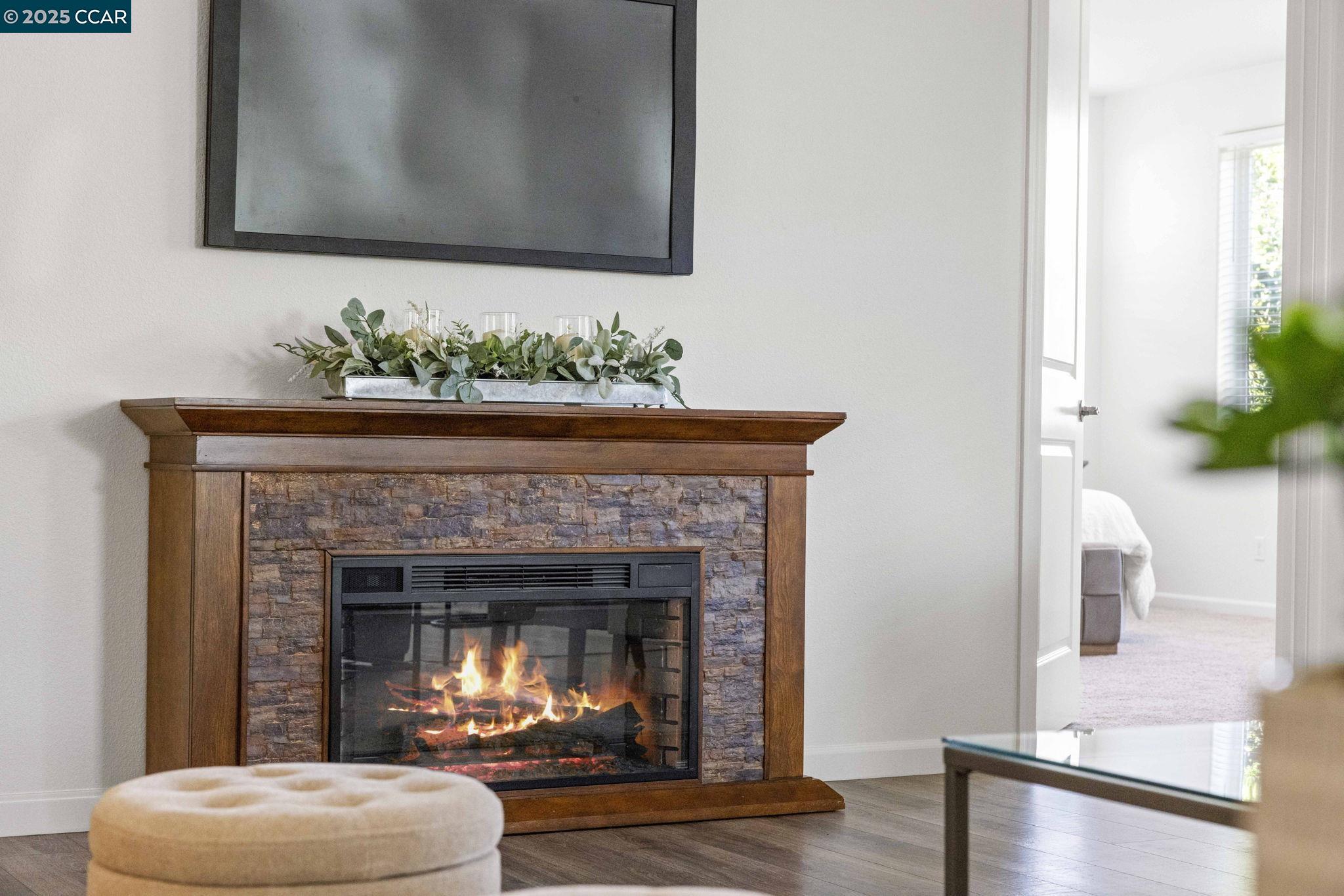 Detail Gallery Image 9 of 49 For 951 Dainty Avenue, Brentwood,  CA 94513 - 5 Beds | 3/1 Baths