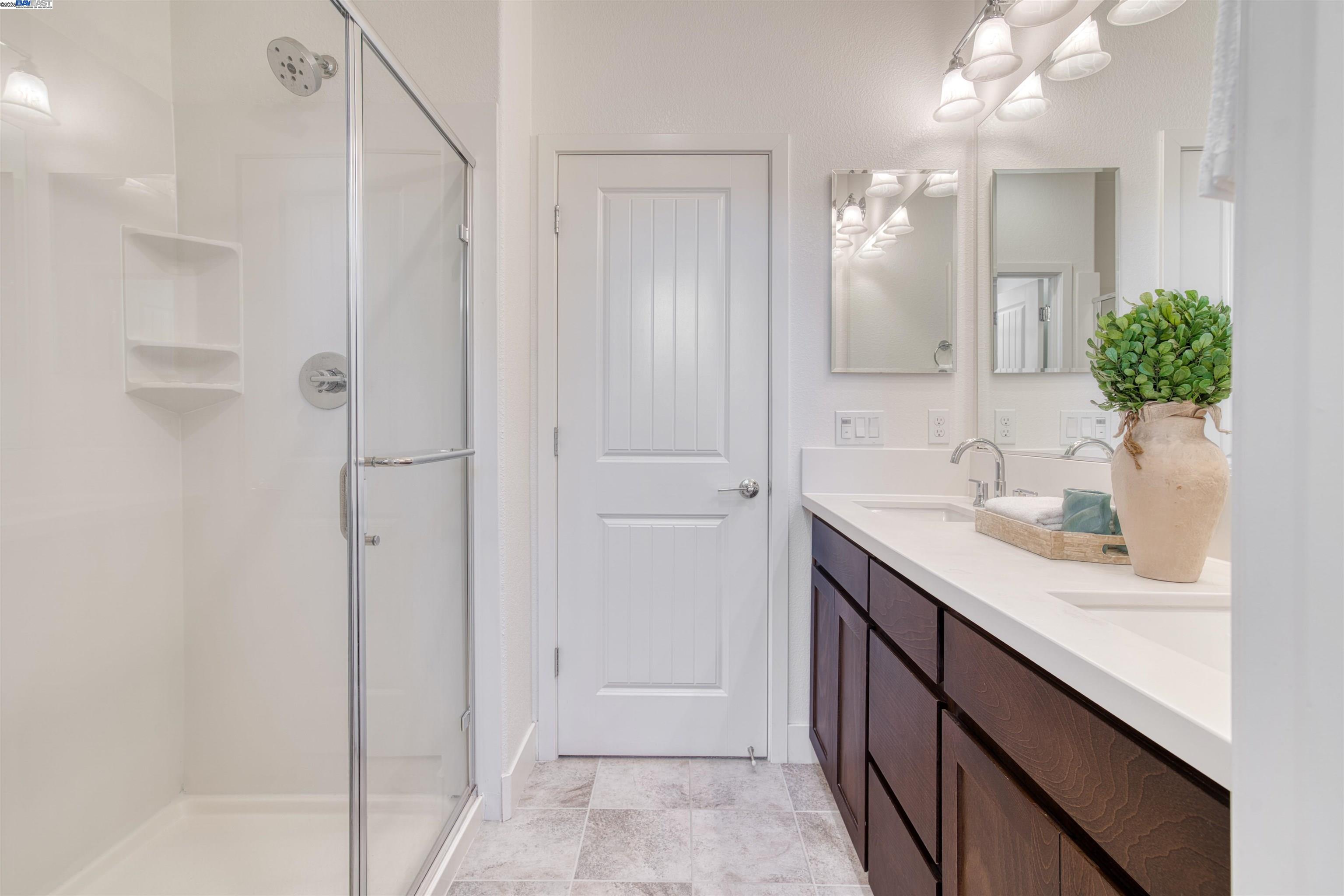 Detail Gallery Image 32 of 40 For 4015 Clydesdale Cmn, Fremont,  CA 94555 - 4 Beds | 4 Baths