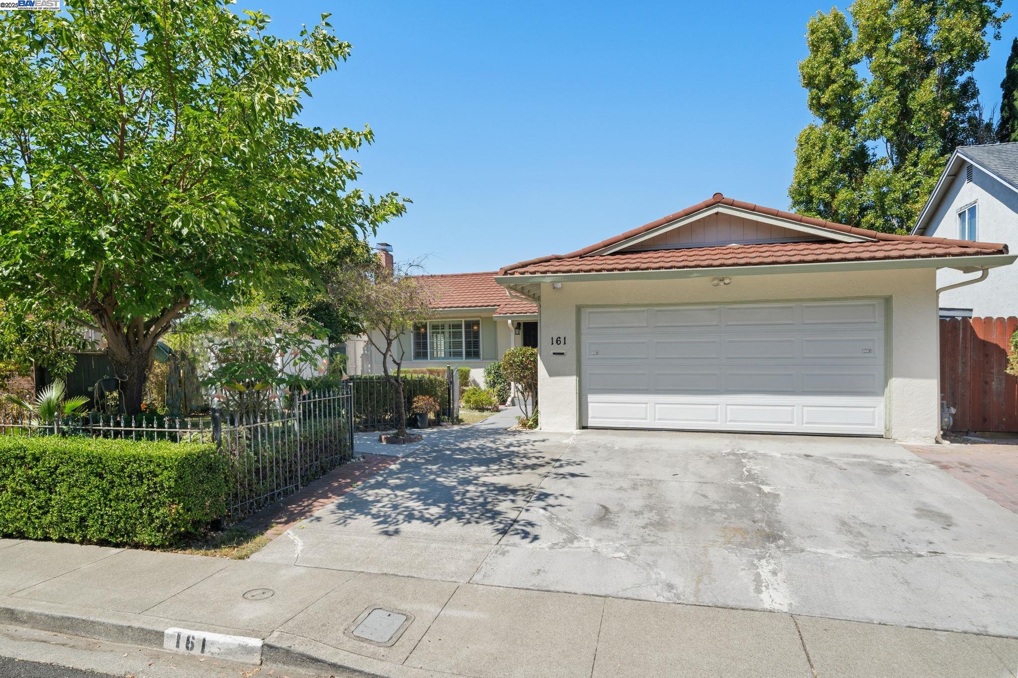 Detail Gallery Image 6 of 49 For 161 Richardson Dr., Vallejo,  CA 94589 - 3 Beds | 2 Baths