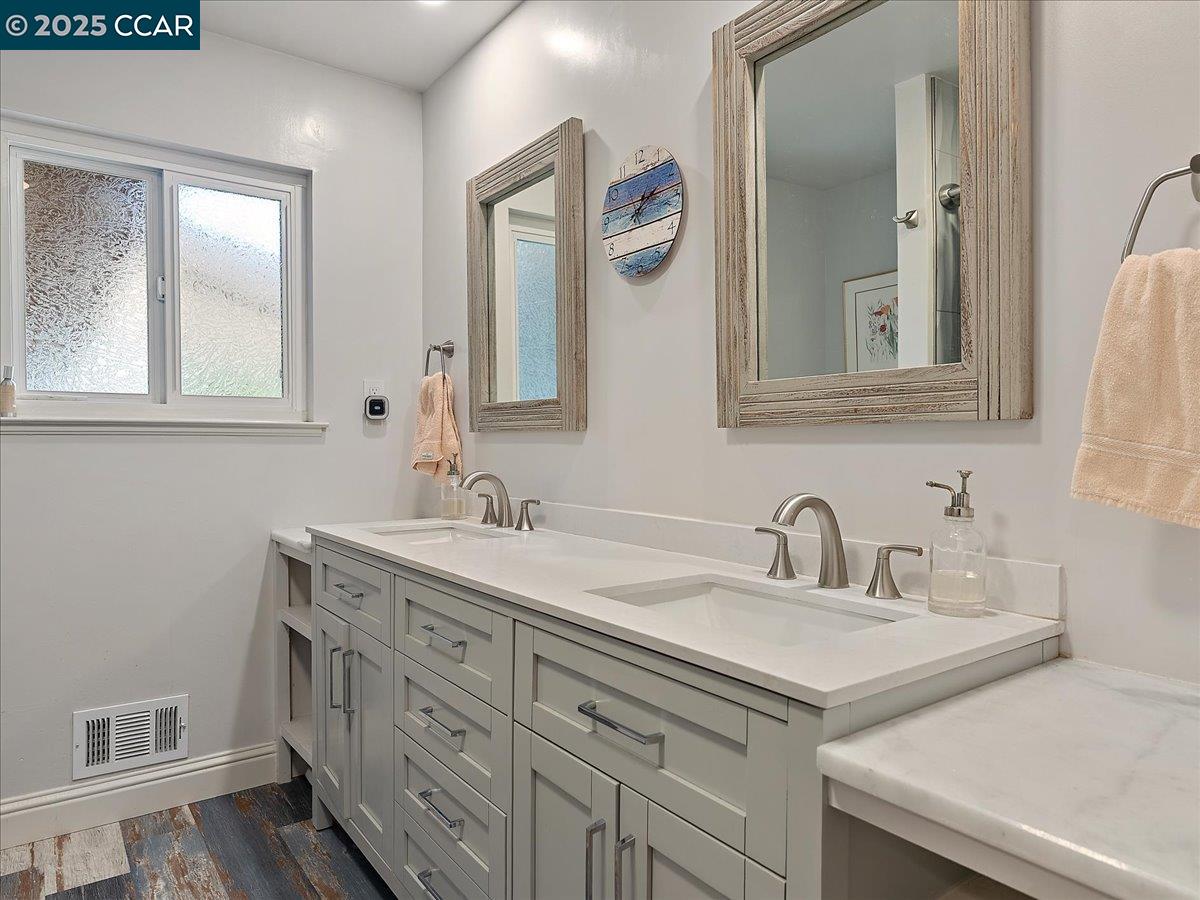 Detail Gallery Image 13 of 21 For 1546 Koch Ln, San Jose,  CA 95125 - 4 Beds | 2/1 Baths