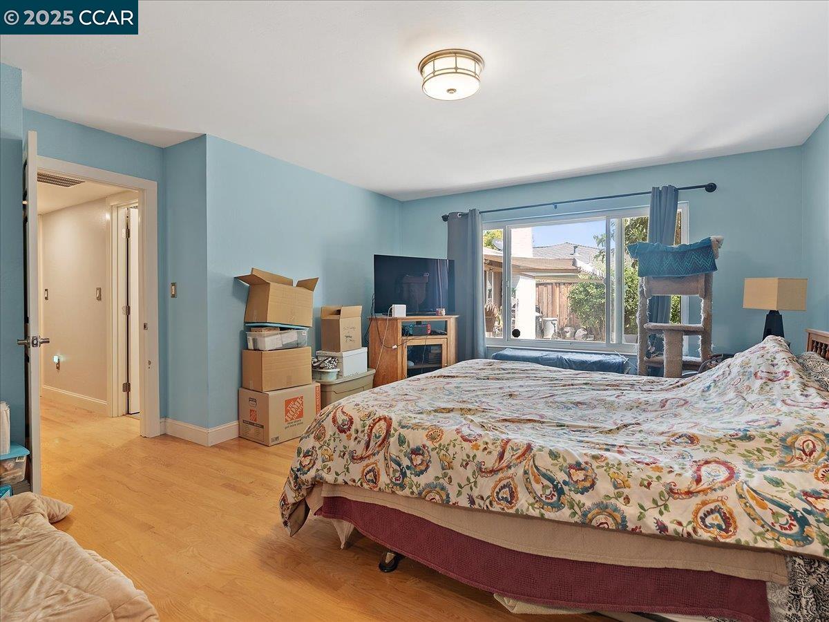 Detail Gallery Image 16 of 21 For 1546 Koch Ln, San Jose,  CA 95125 - 4 Beds | 2/1 Baths