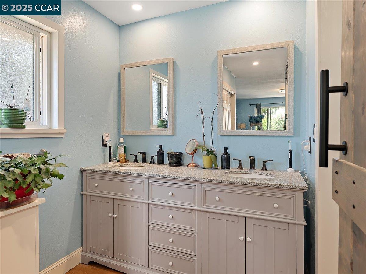 Detail Gallery Image 18 of 21 For 1546 Koch Ln, San Jose,  CA 95125 - 4 Beds | 2/1 Baths