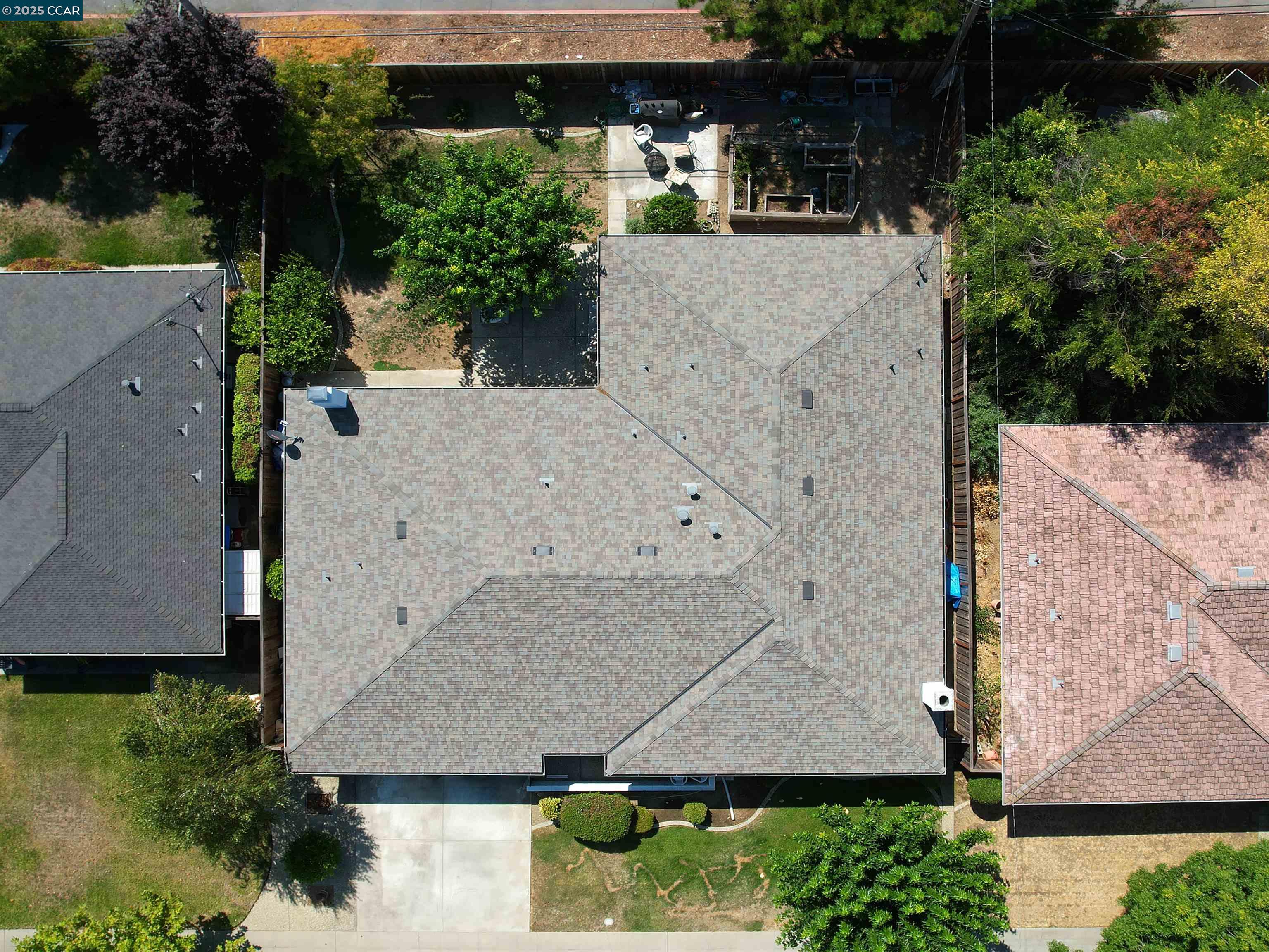 Detail Gallery Image 24 of 25 For 1546 Koch Ln, San Jose,  CA 95125 - 4 Beds | 2/1 Baths