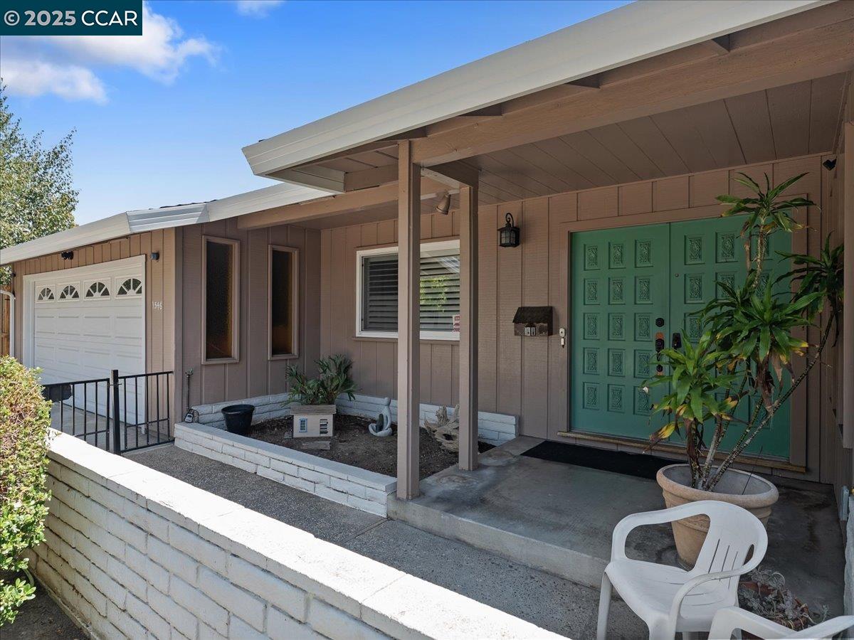 Detail Gallery Image 4 of 21 For 1546 Koch Ln, San Jose,  CA 95125 - 4 Beds | 2/1 Baths