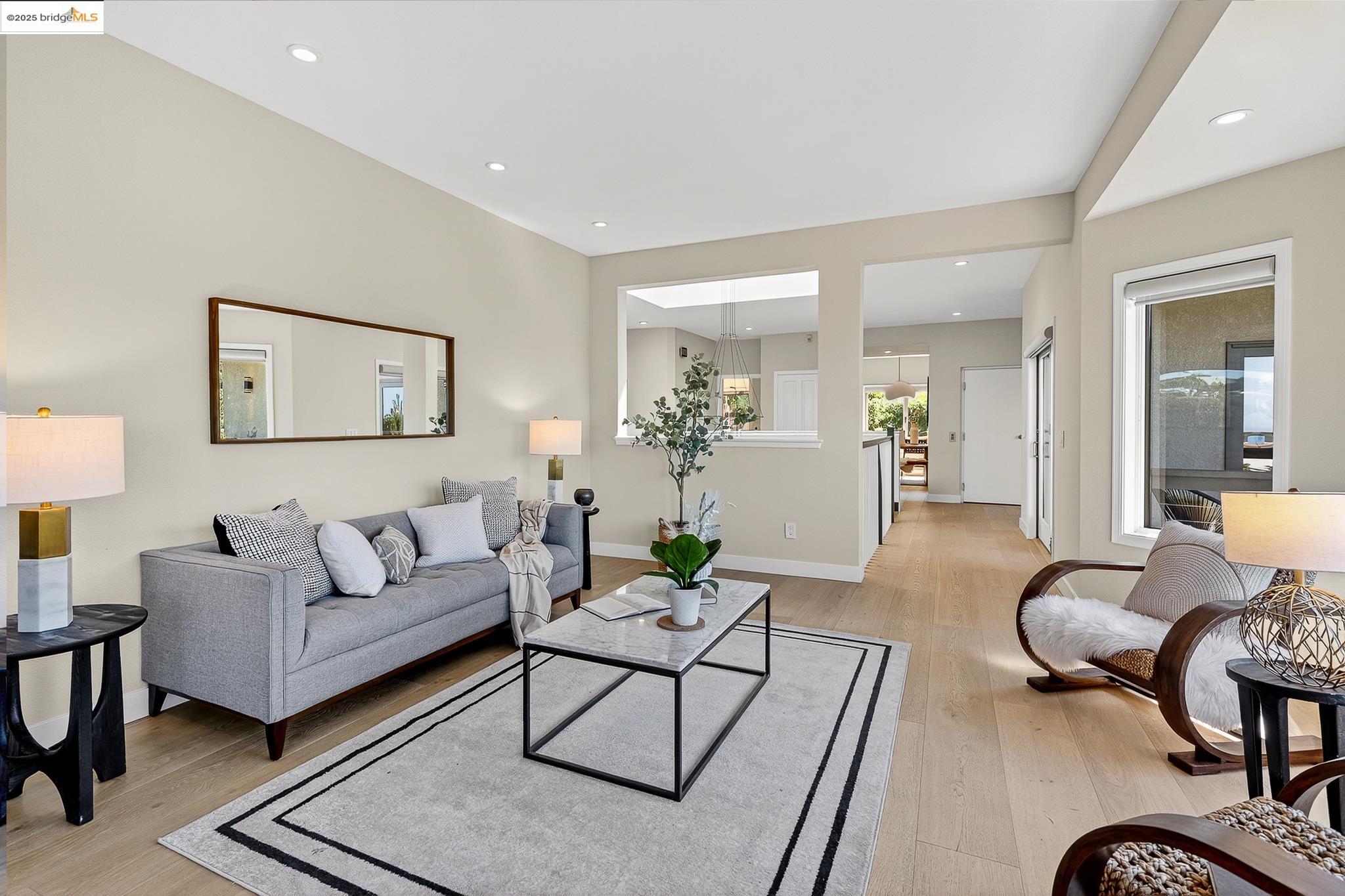 Detail Gallery Image 20 of 60 For 6330 Swainland Rd, Oakland,  CA 94611 - 5 Beds | 3/1 Baths