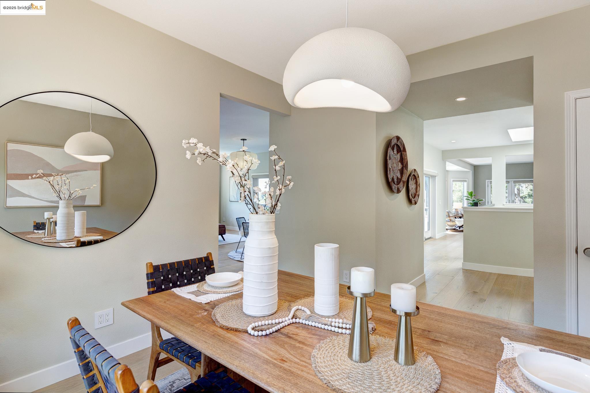 Detail Gallery Image 21 of 60 For 6330 Swainland Rd, Oakland,  CA 94611 - 5 Beds | 3/1 Baths