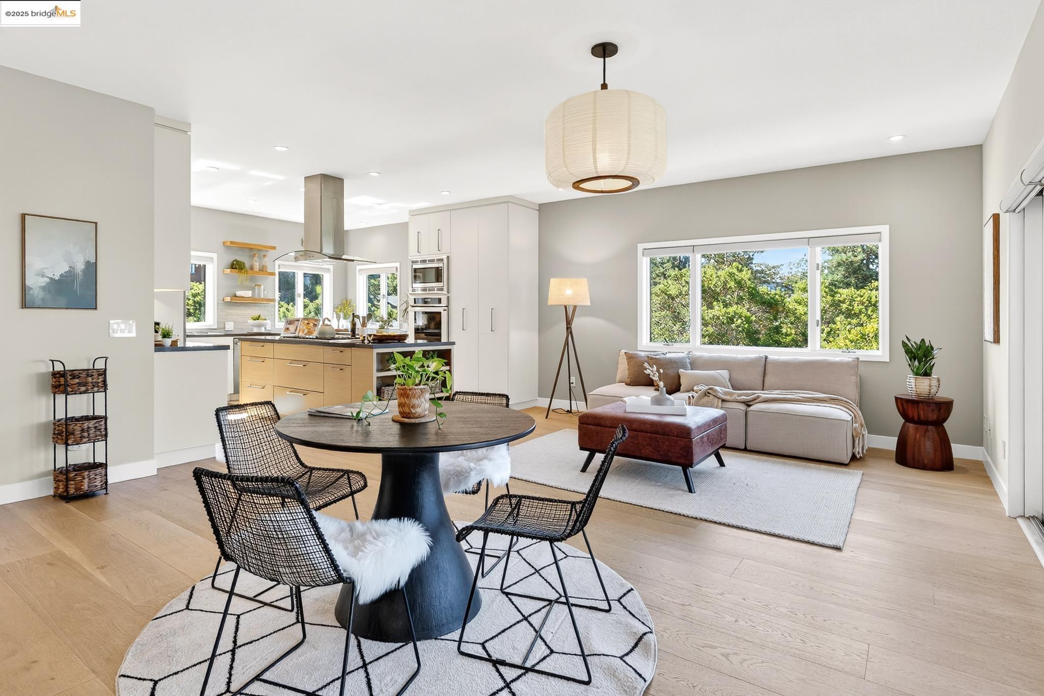 Detail Gallery Image 24 of 60 For 6330 Swainland Rd, Oakland,  CA 94611 - 5 Beds | 3/1 Baths