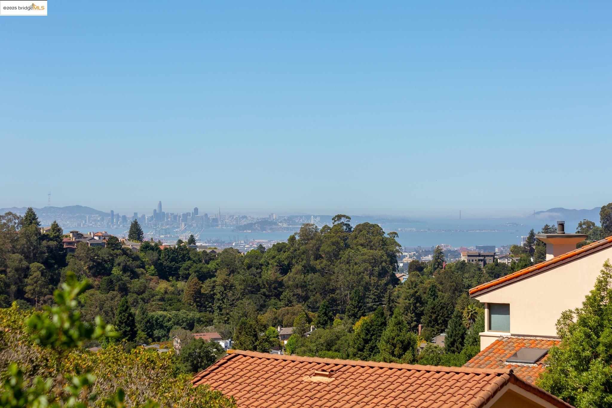 Detail Gallery Image 31 of 60 For 6330 Swainland Rd, Oakland,  CA 94611 - 5 Beds | 3/1 Baths