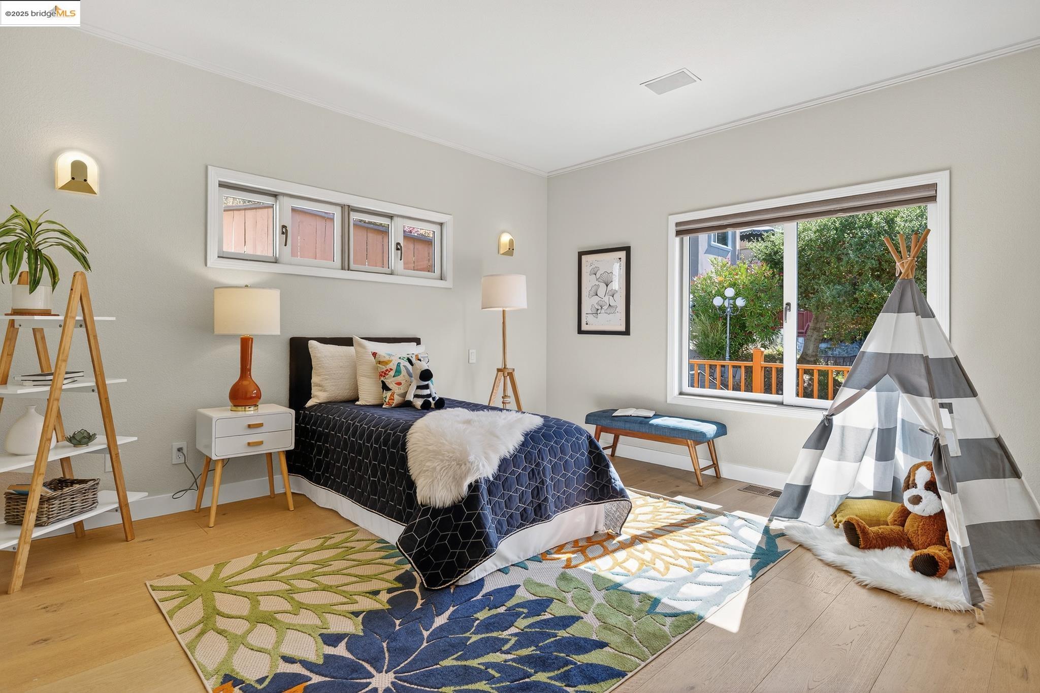 Detail Gallery Image 37 of 60 For 6330 Swainland Rd, Oakland,  CA 94611 - 5 Beds | 3/1 Baths