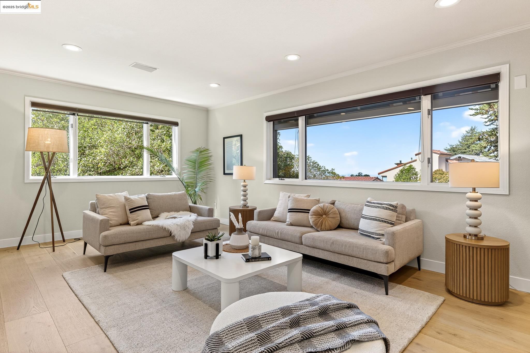 Detail Gallery Image 44 of 60 For 6330 Swainland Rd, Oakland,  CA 94611 - 5 Beds | 3/1 Baths