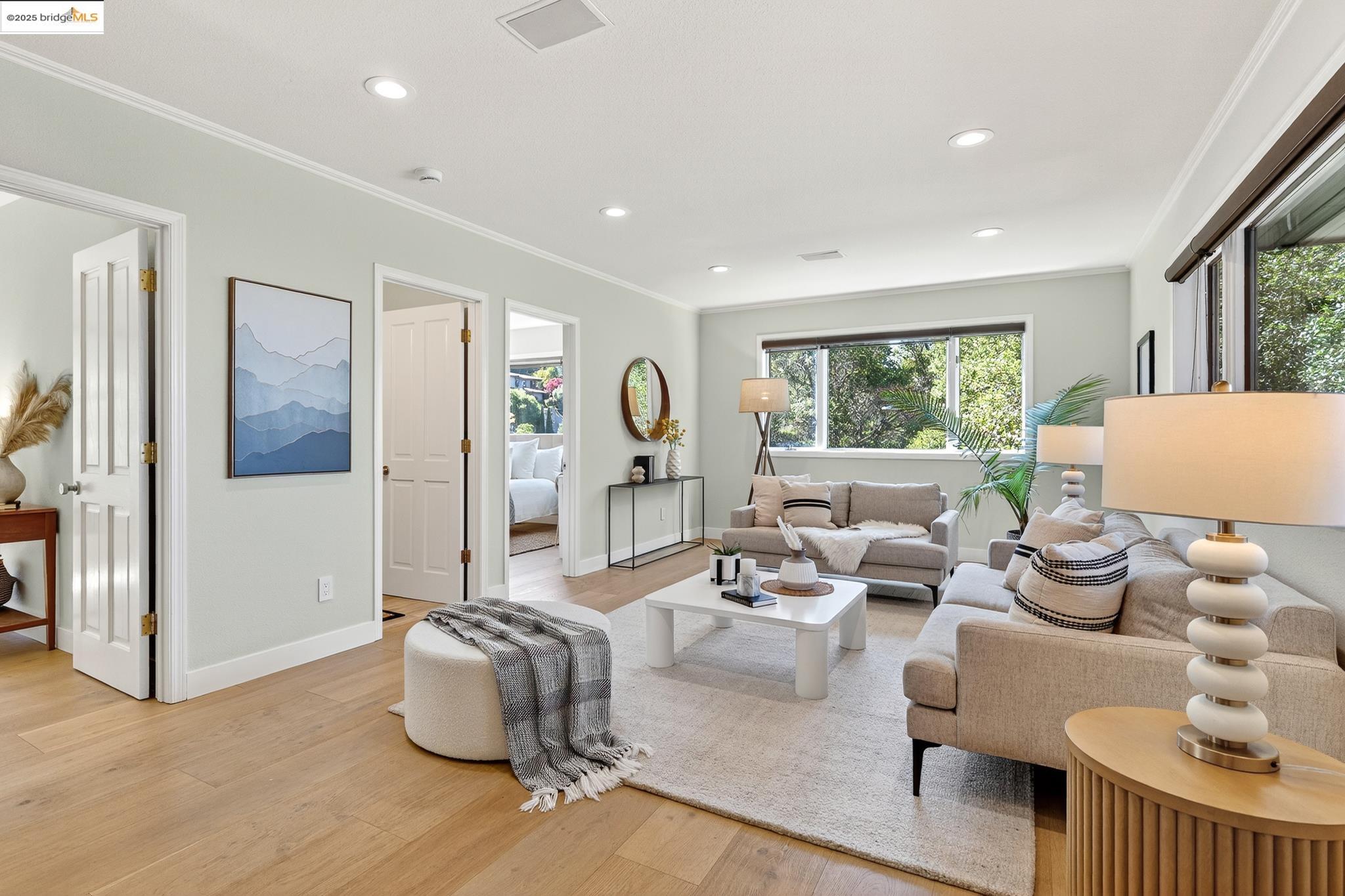 Detail Gallery Image 45 of 60 For 6330 Swainland Rd, Oakland,  CA 94611 - 5 Beds | 3/1 Baths
