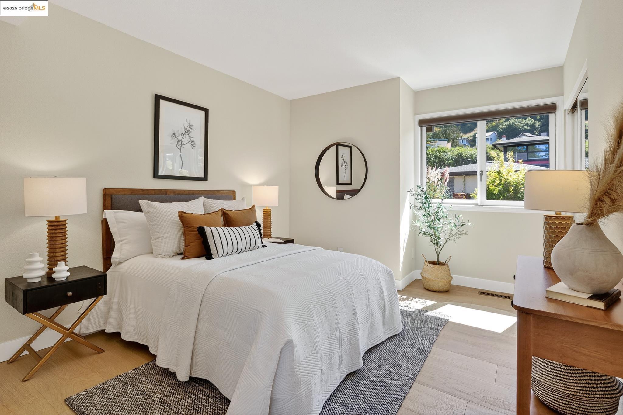 Detail Gallery Image 46 of 60 For 6330 Swainland Rd, Oakland,  CA 94611 - 5 Beds | 3/1 Baths