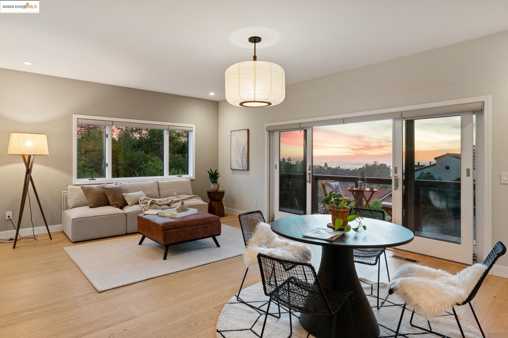 Detail Gallery Image 6 of 60 For 6330 Swainland Rd, Oakland,  CA 94611 - 5 Beds | 3/1 Baths
