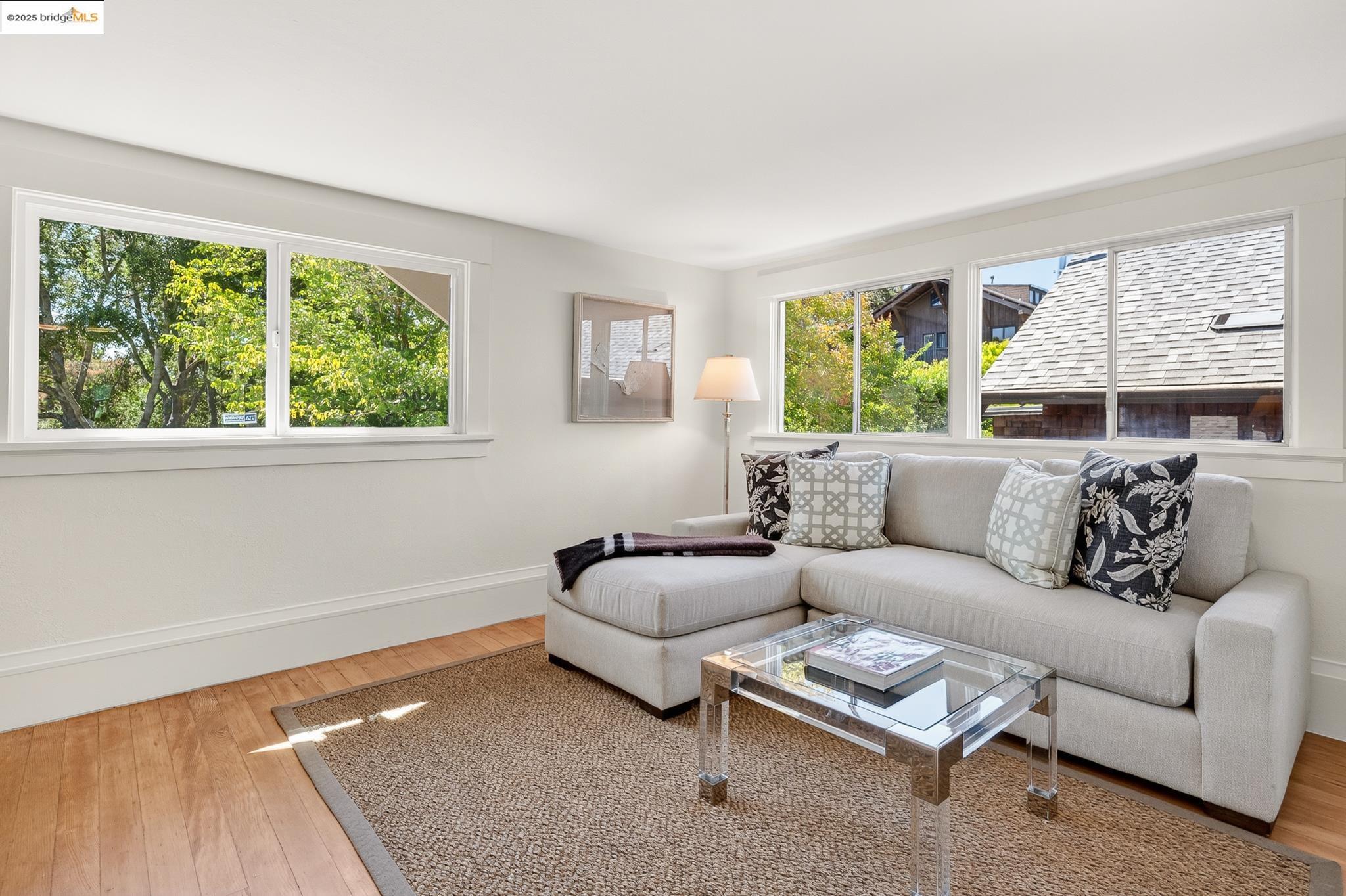 Detail Gallery Image 30 of 43 For 50 Lake Avenue, Piedmont,  CA 94611-0000 - 2 Beds | 2 Baths