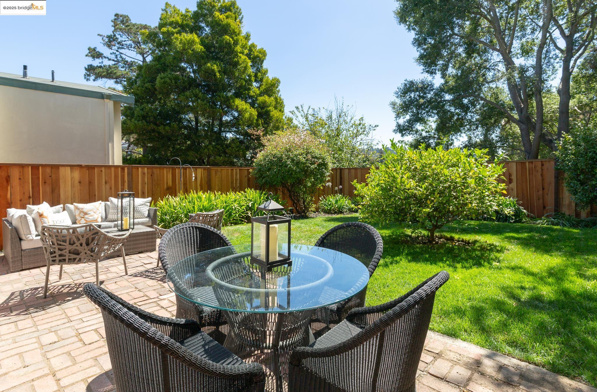 Detail Gallery Image 40 of 43 For 50 Lake Avenue, Piedmont,  CA 94611-0000 - 2 Beds | 2 Baths
