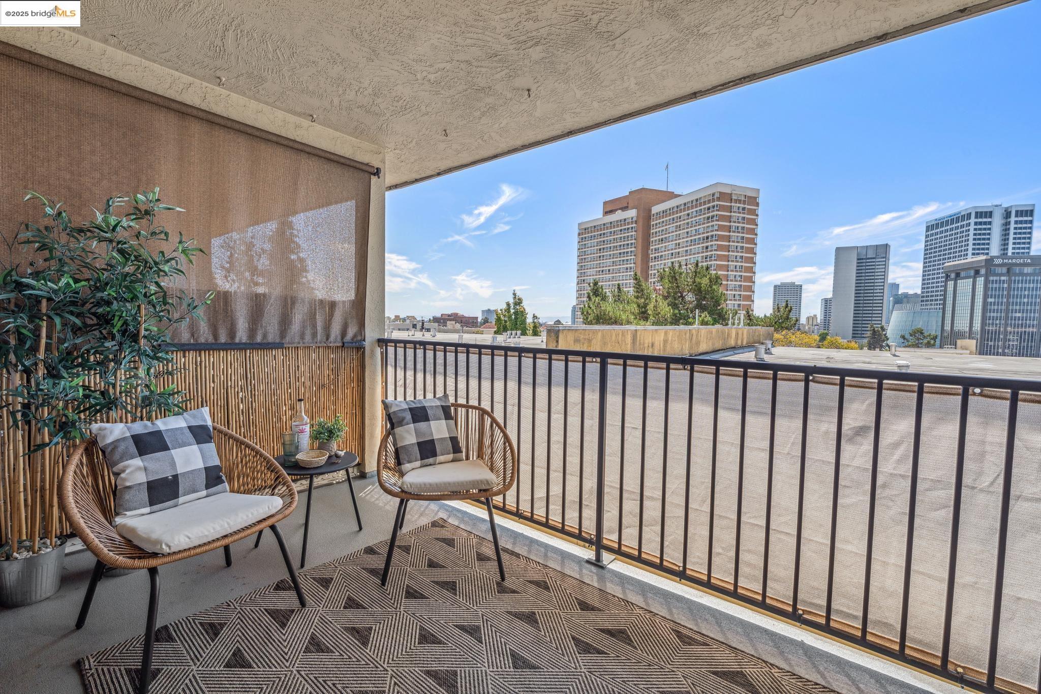 Detail Gallery Image 12 of 26 For 85 Vernon St #305,  Oakland,  CA 94610 - 1 Beds | 1 Baths