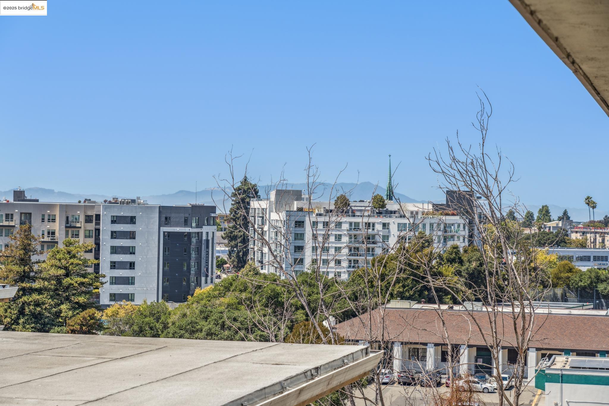 Detail Gallery Image 13 of 26 For 85 Vernon St #305,  Oakland,  CA 94610 - 1 Beds | 1 Baths