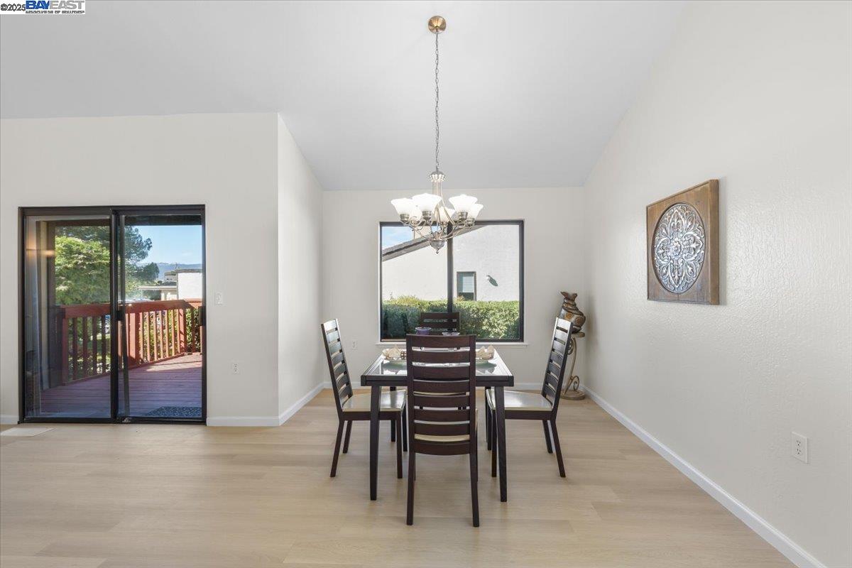 Detail Gallery Image 12 of 47 For 236 Tangerine Ct, San Ramon,  CA 94583 - 2 Beds | 2 Baths