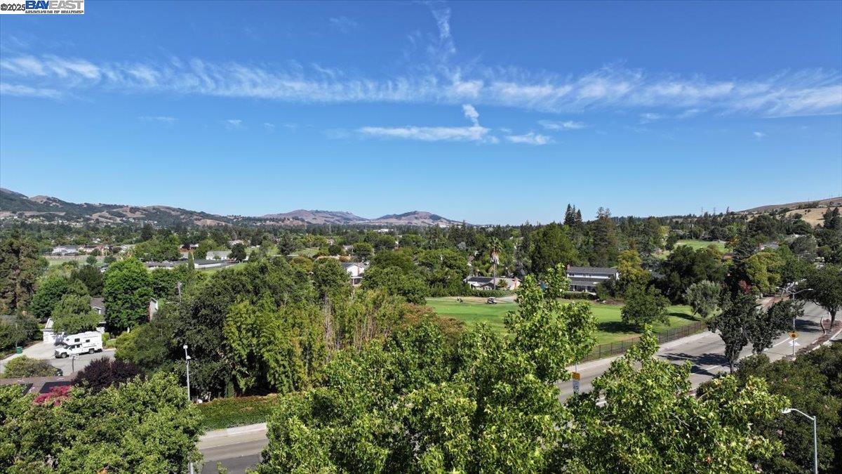 Detail Gallery Image 32 of 47 For 236 Tangerine Ct, San Ramon,  CA 94583 - 2 Beds | 2 Baths