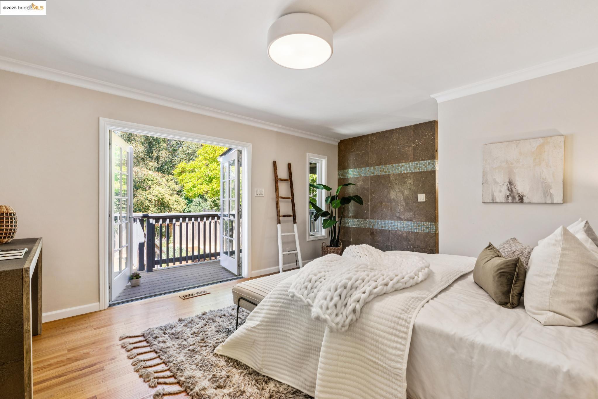 Detail Gallery Image 18 of 46 For 2120 Braemar Rd, Oakland,  CA 94602 - 2 Beds | 2 Baths