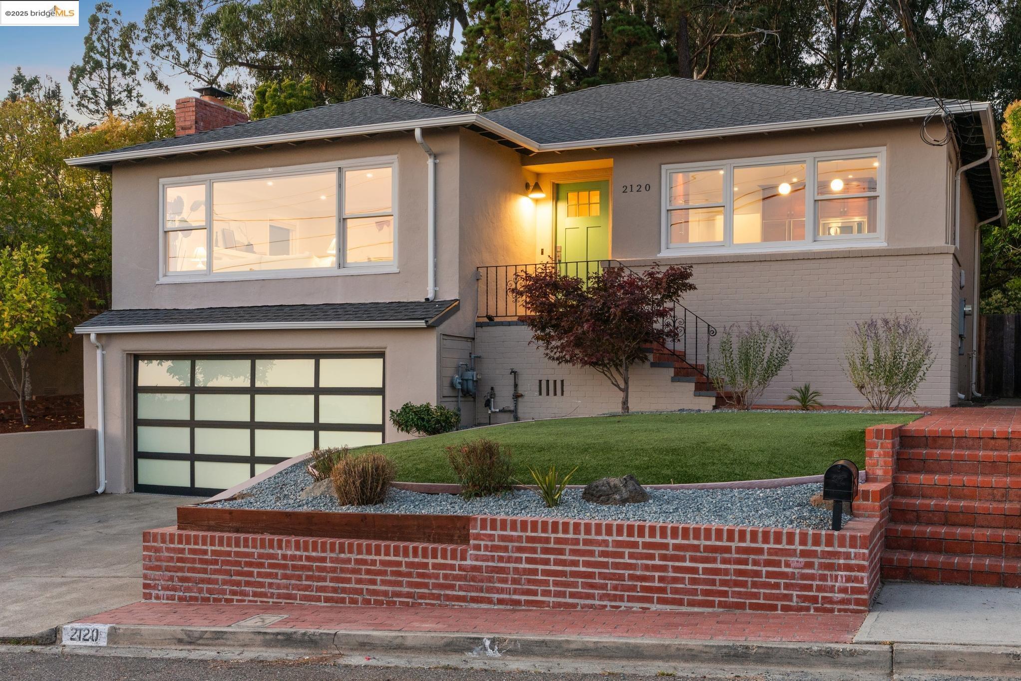 Detail Gallery Image 33 of 46 For 2120 Braemar Rd, Oakland,  CA 94602 - 2 Beds | 2 Baths