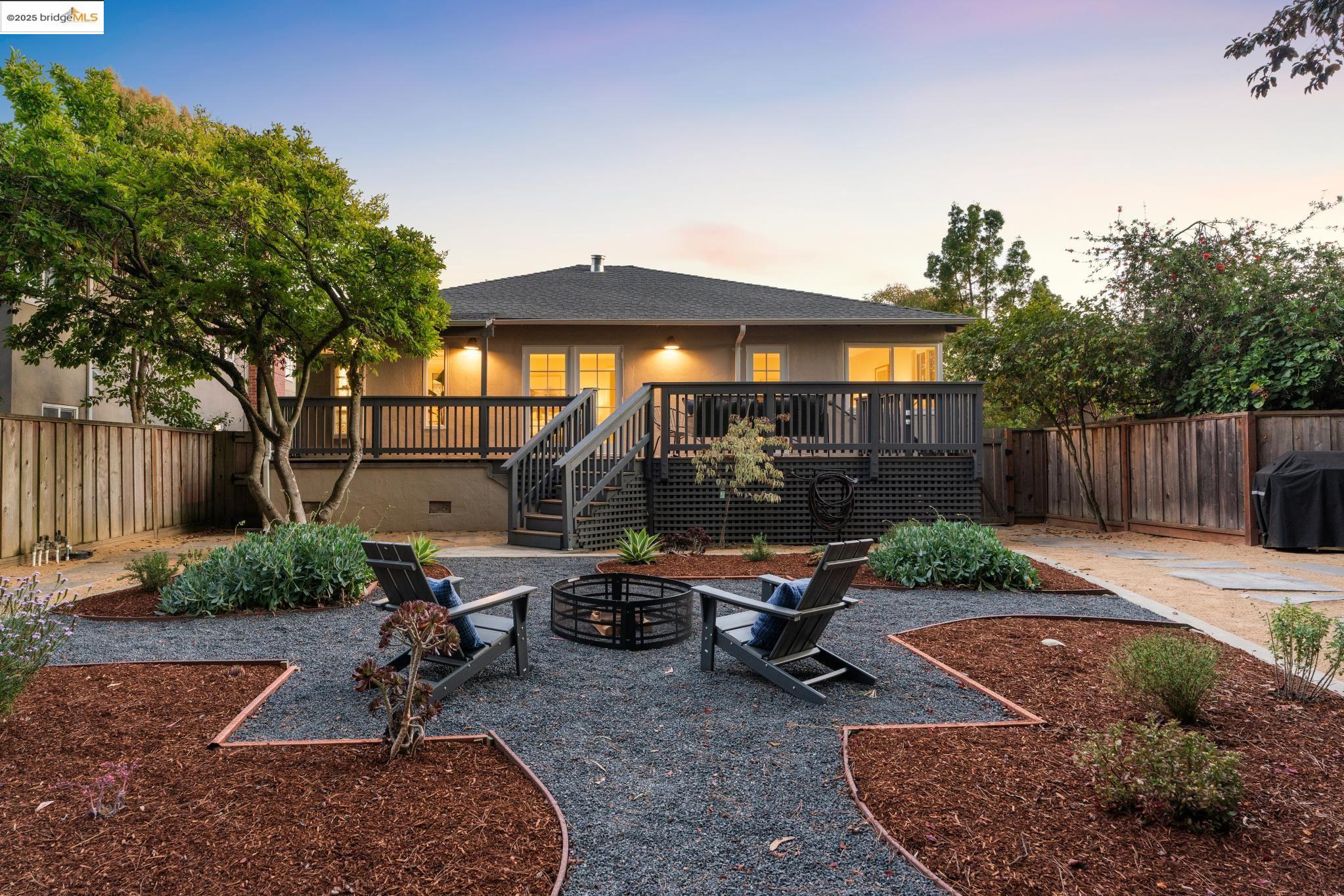 Detail Gallery Image 41 of 46 For 2120 Braemar Rd, Oakland,  CA 94602 - 2 Beds | 2 Baths