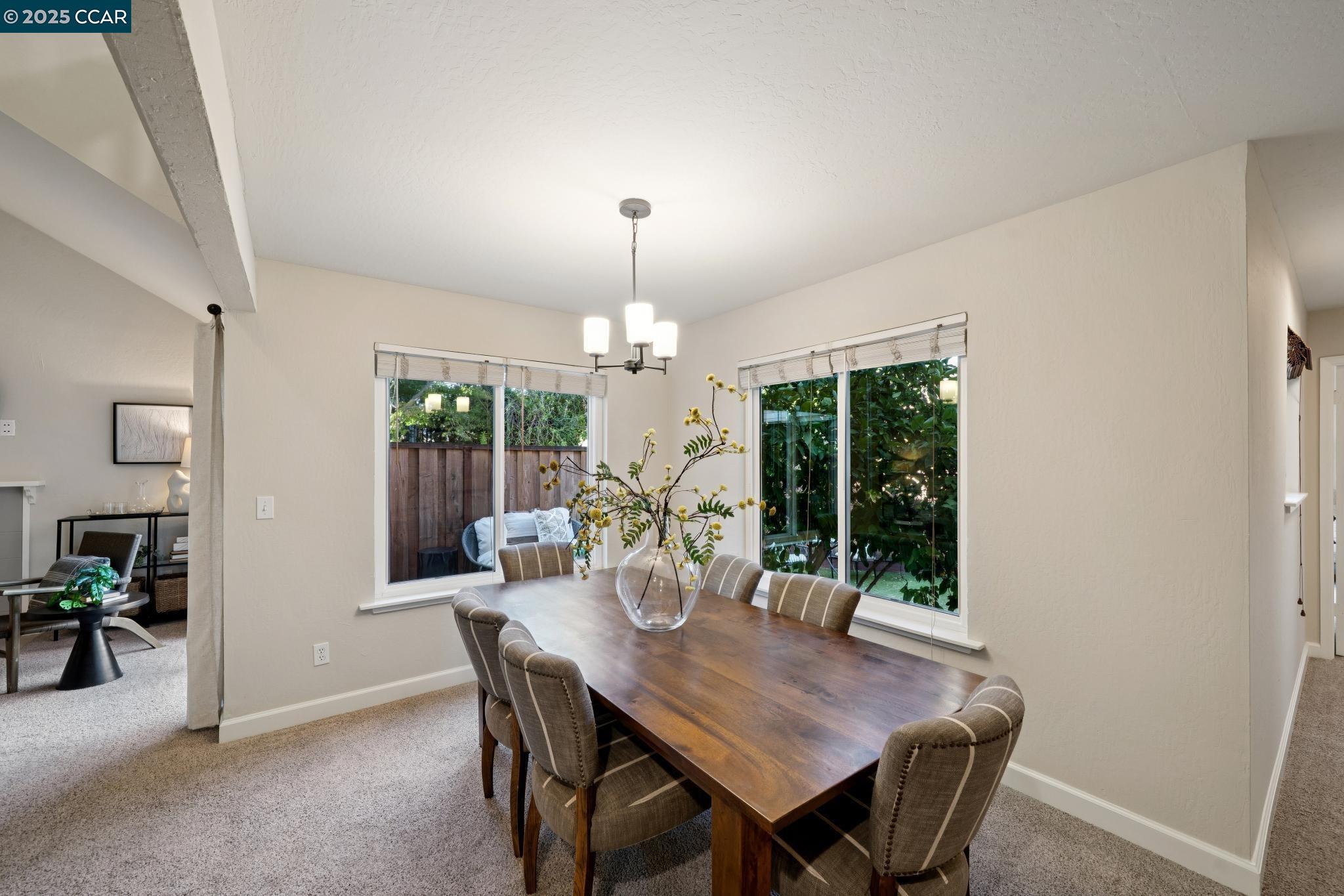 Detail Gallery Image 15 of 48 For 2162 Hillside Ave, Walnut Creek,  CA 94597 - 2 Beds | 2 Baths