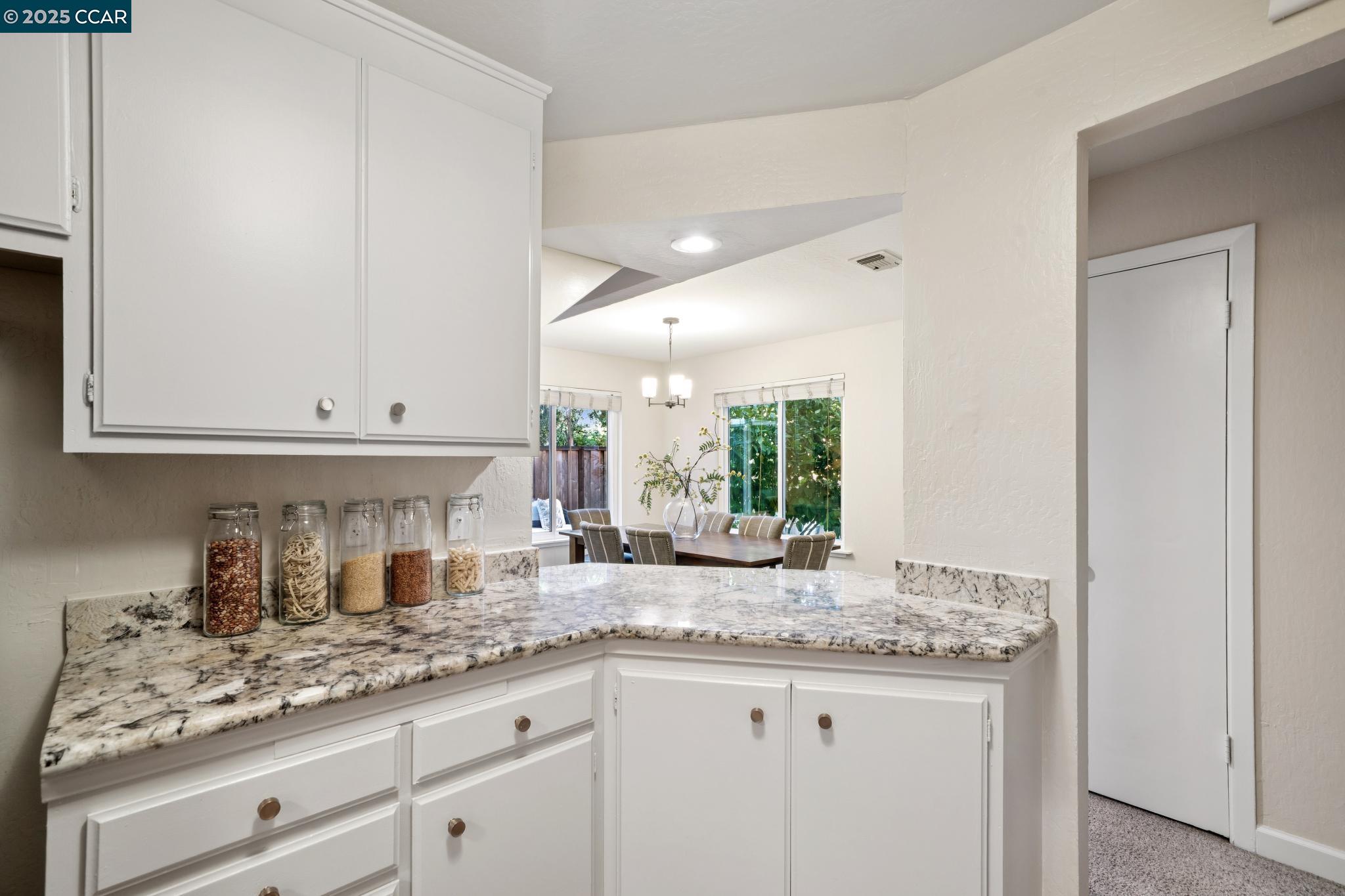 Detail Gallery Image 21 of 48 For 2162 Hillside Ave, Walnut Creek,  CA 94597 - 2 Beds | 2 Baths