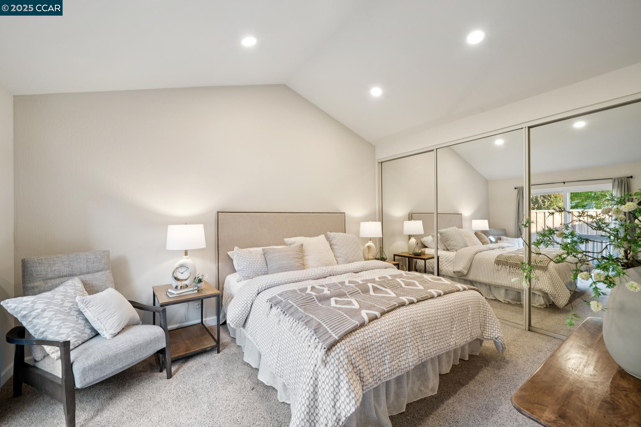 Detail Gallery Image 27 of 48 For 2162 Hillside Ave, Walnut Creek,  CA 94597 - 2 Beds | 2 Baths