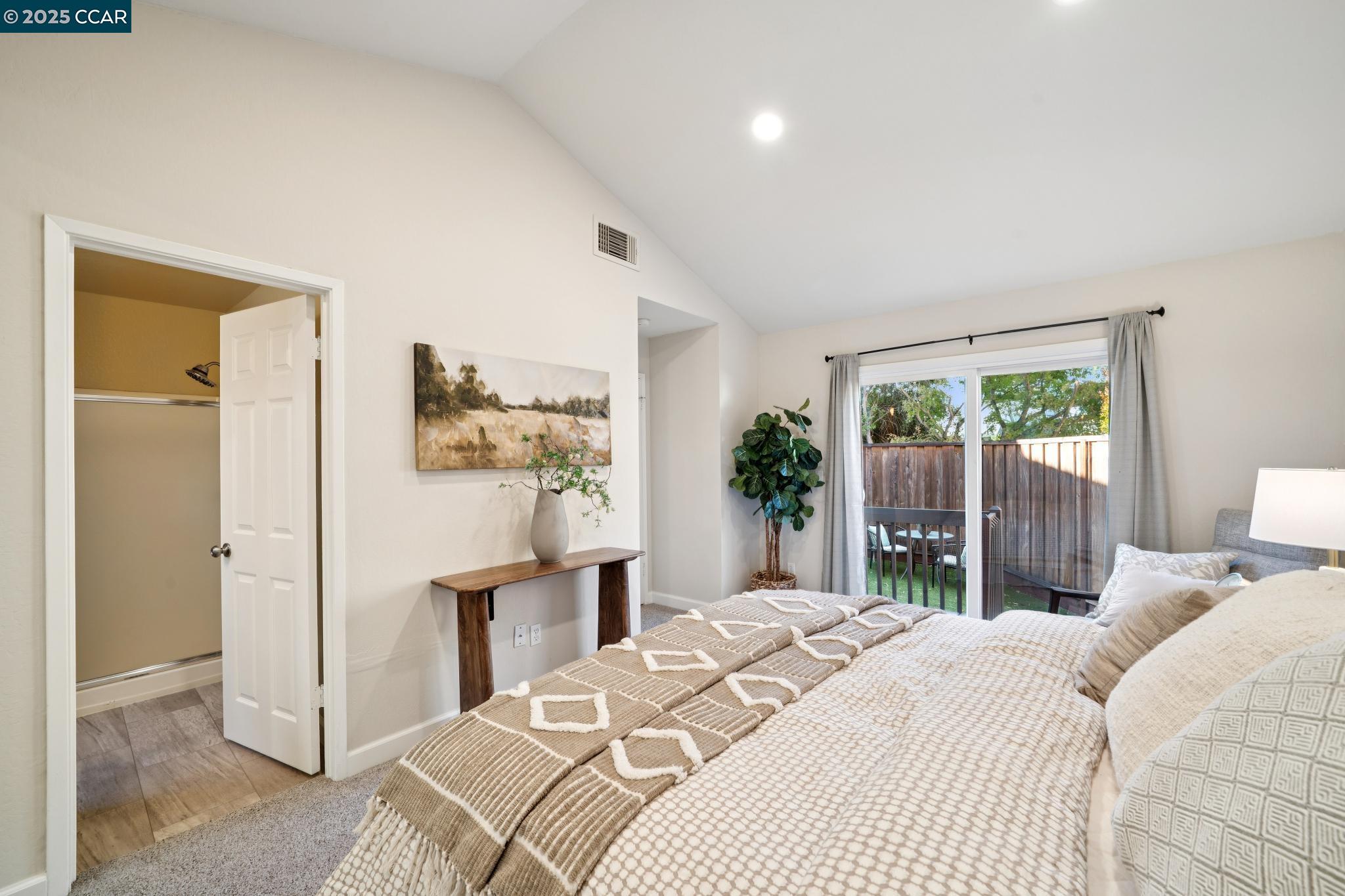 Detail Gallery Image 29 of 48 For 2162 Hillside Ave, Walnut Creek,  CA 94597 - 2 Beds | 2 Baths