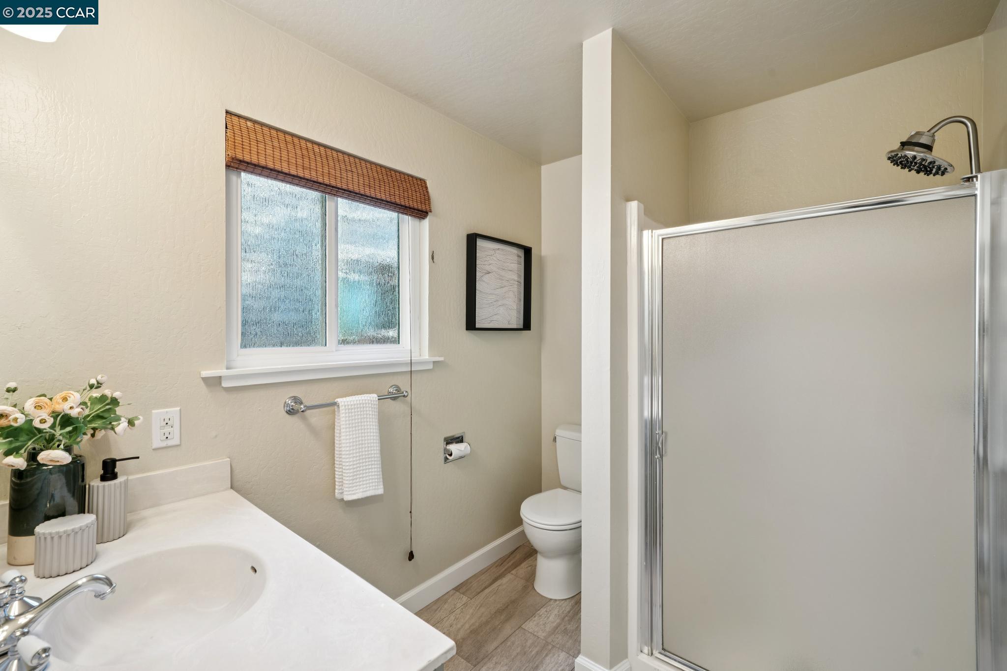 Detail Gallery Image 30 of 48 For 2162 Hillside Ave, Walnut Creek,  CA 94597 - 2 Beds | 2 Baths