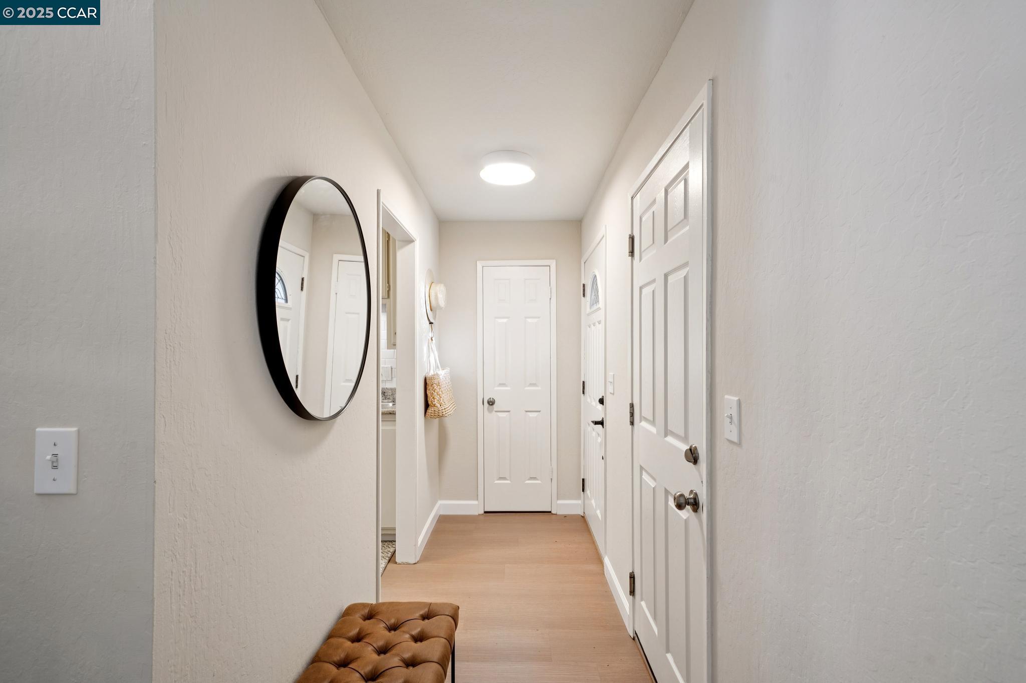 Detail Gallery Image 7 of 48 For 2162 Hillside Ave, Walnut Creek,  CA 94597 - 2 Beds | 2 Baths